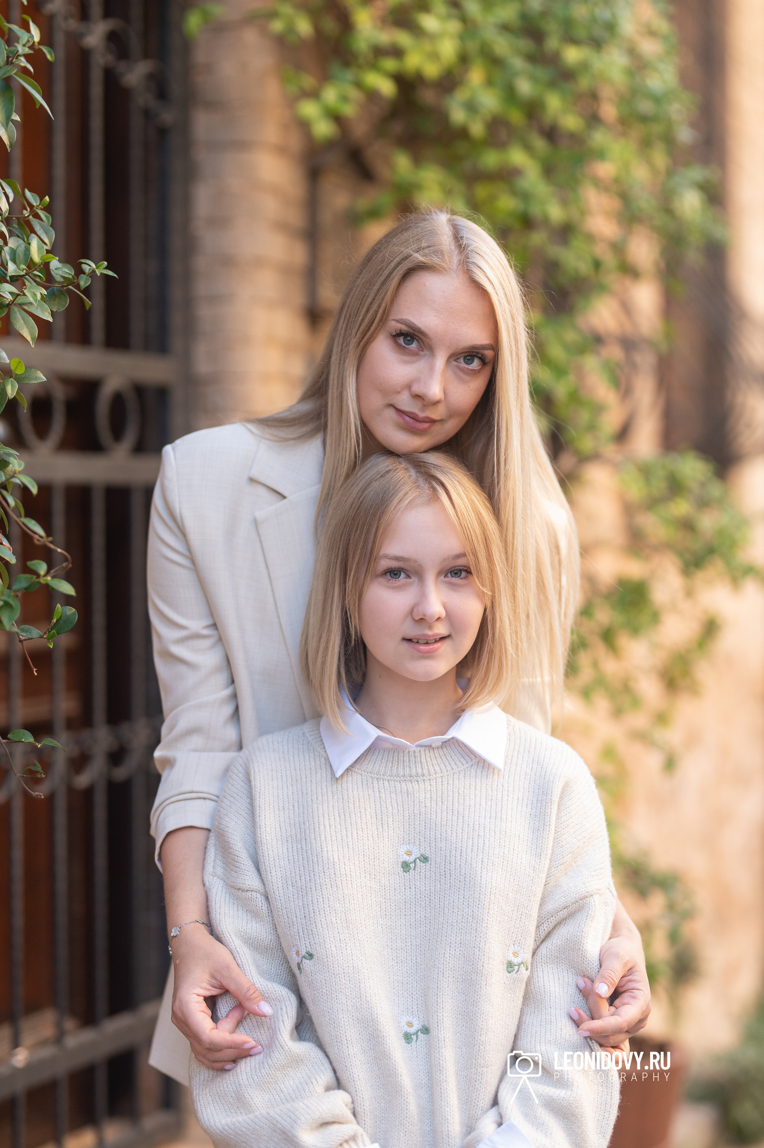 КАТЯ И НАСТЯ