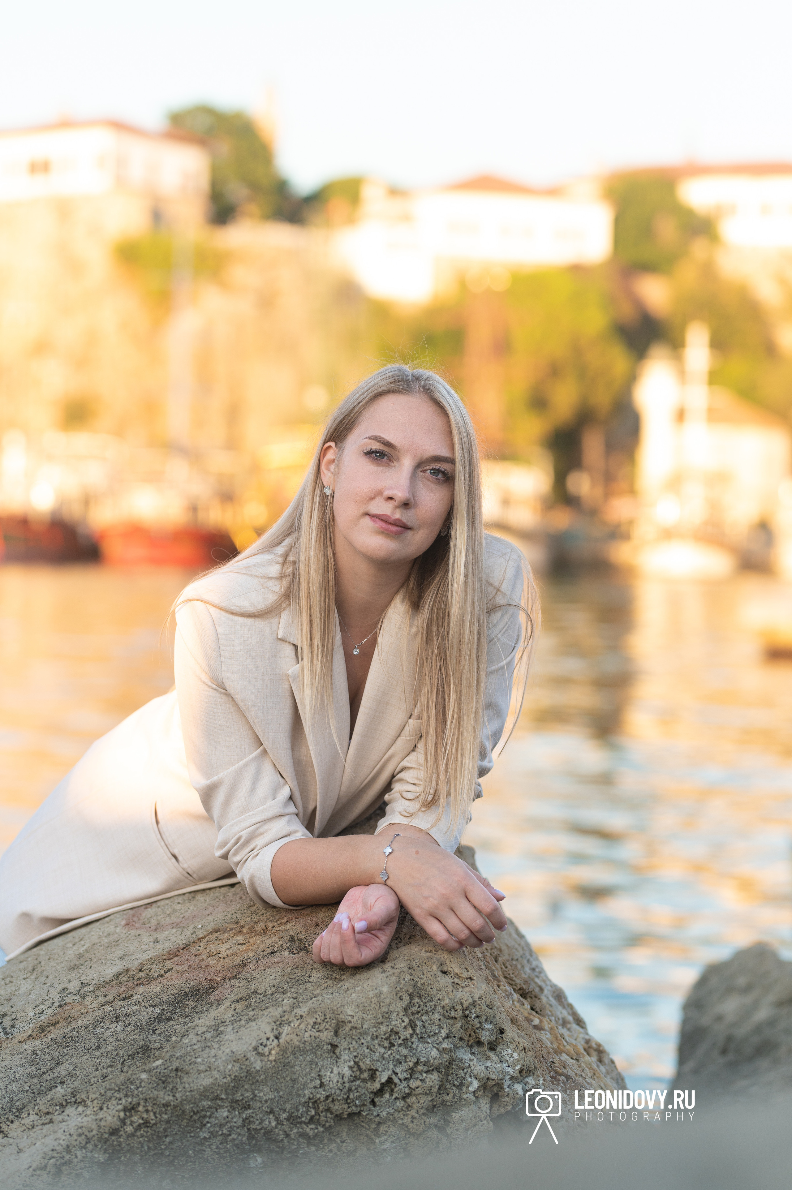 КАТЯ И НАСТЯ