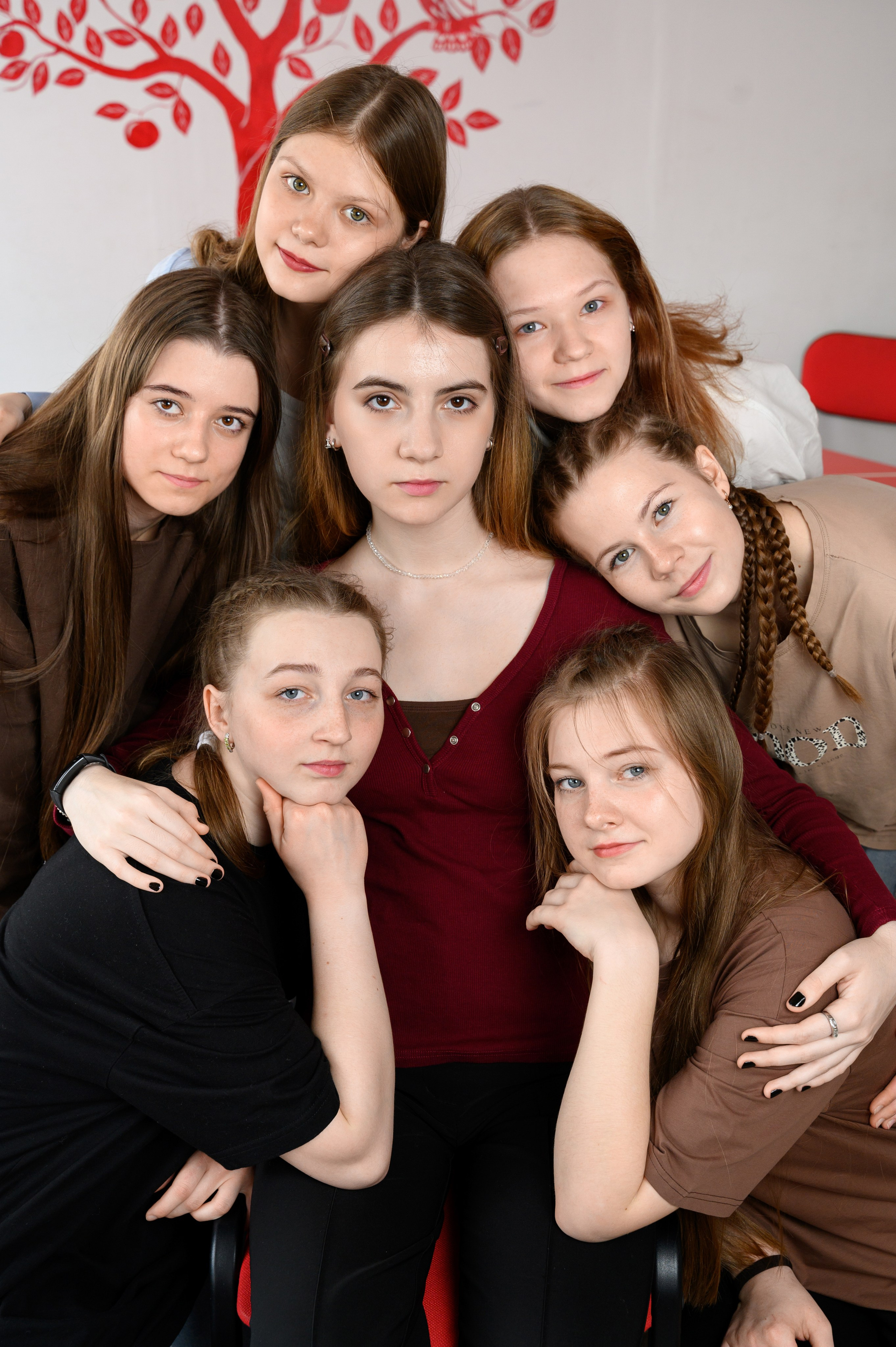 АСОШ № 1, 9А класс. Фотоальбомы для выпускников школ и детских садов в Республике Алтай и за её пределами