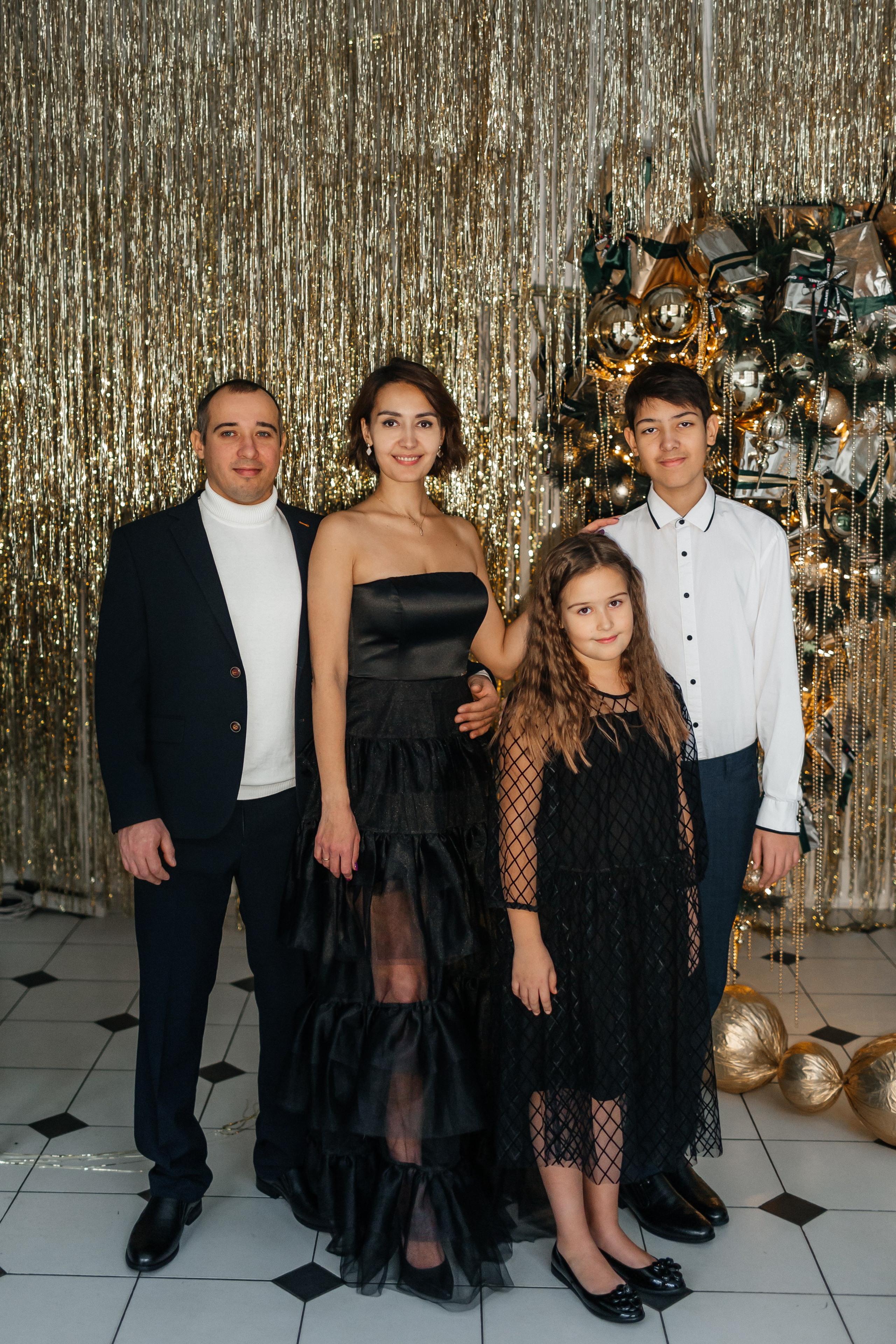 Семья Виктора и Елены