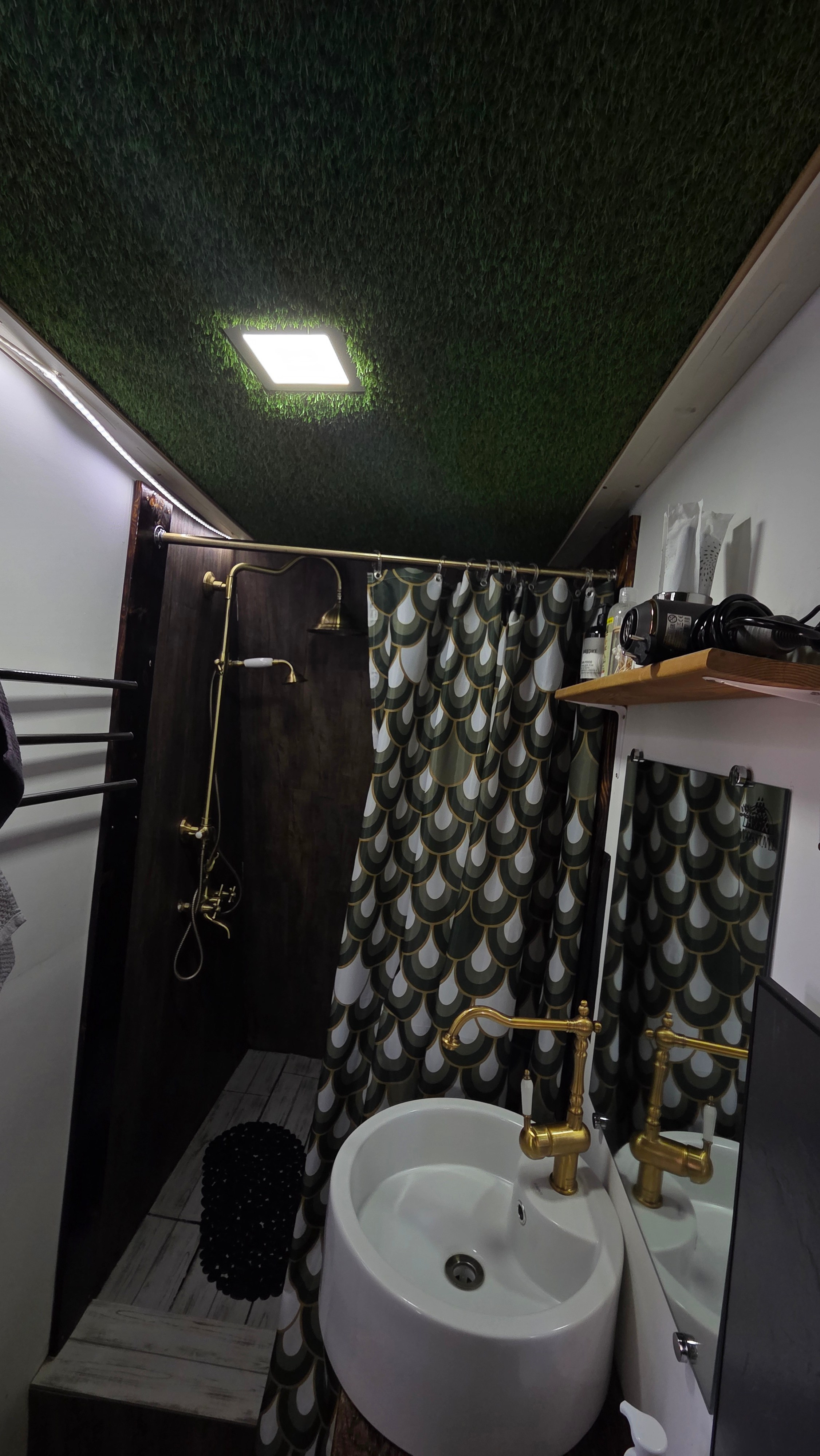 ФОТО Гостевой мини дом. Вгости. Посуточная аренда дома во Владивостоке, баня с чаном. Теплый бассейн, геокупол. Аренда дома во Владивостоке, Надеждинском районе