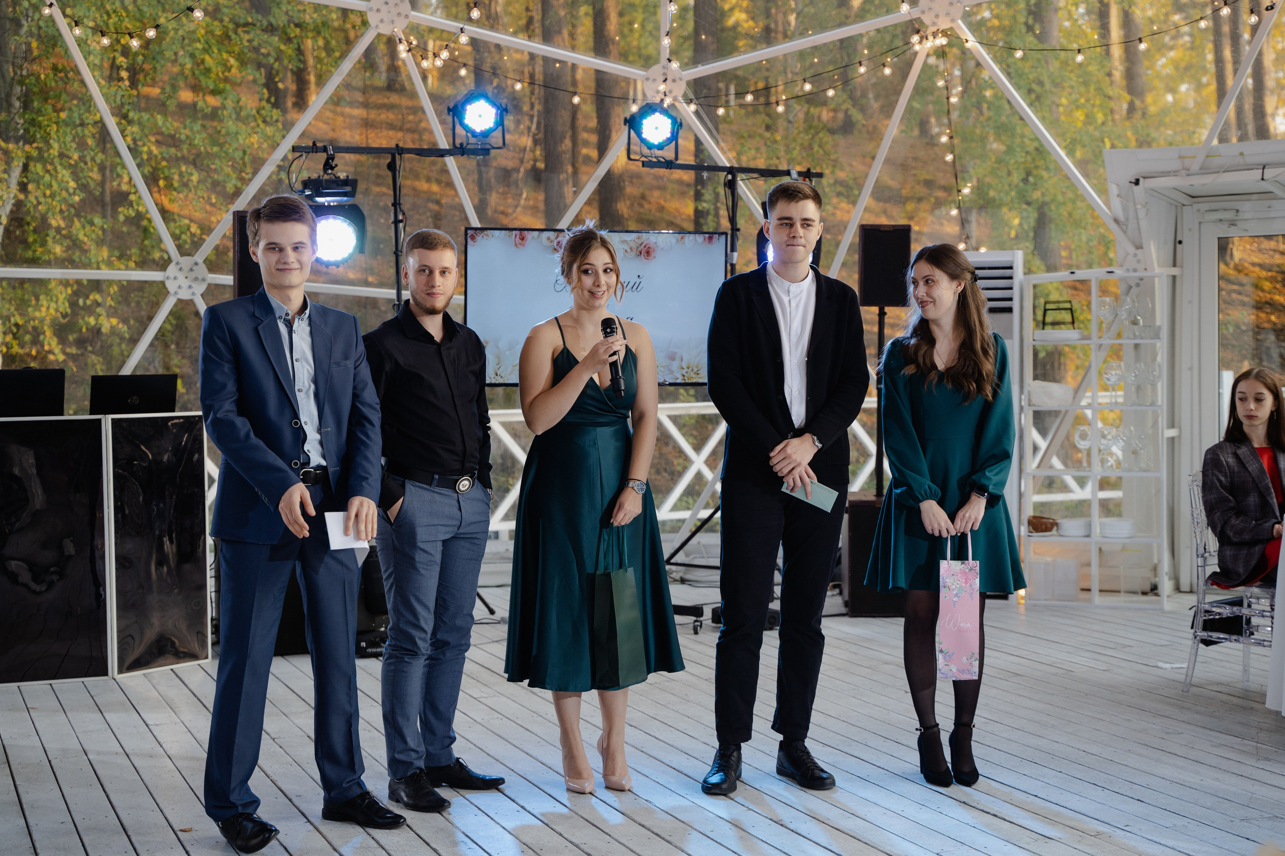 Ксения и Василий. Хвоя. Фотограф Аля Овчарова