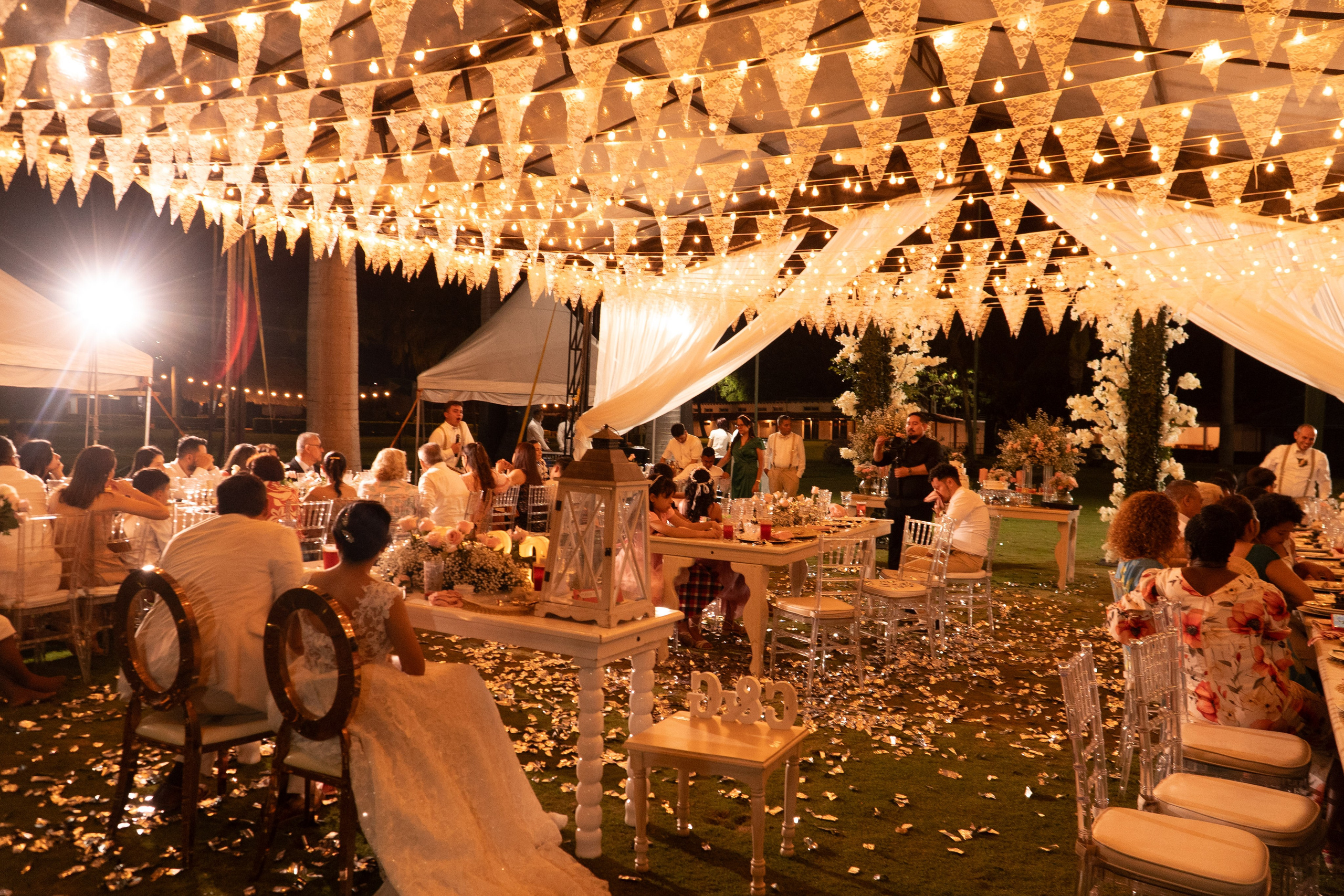 Carola & Gerson. Wedding Photographer in Barcelona and Medellin