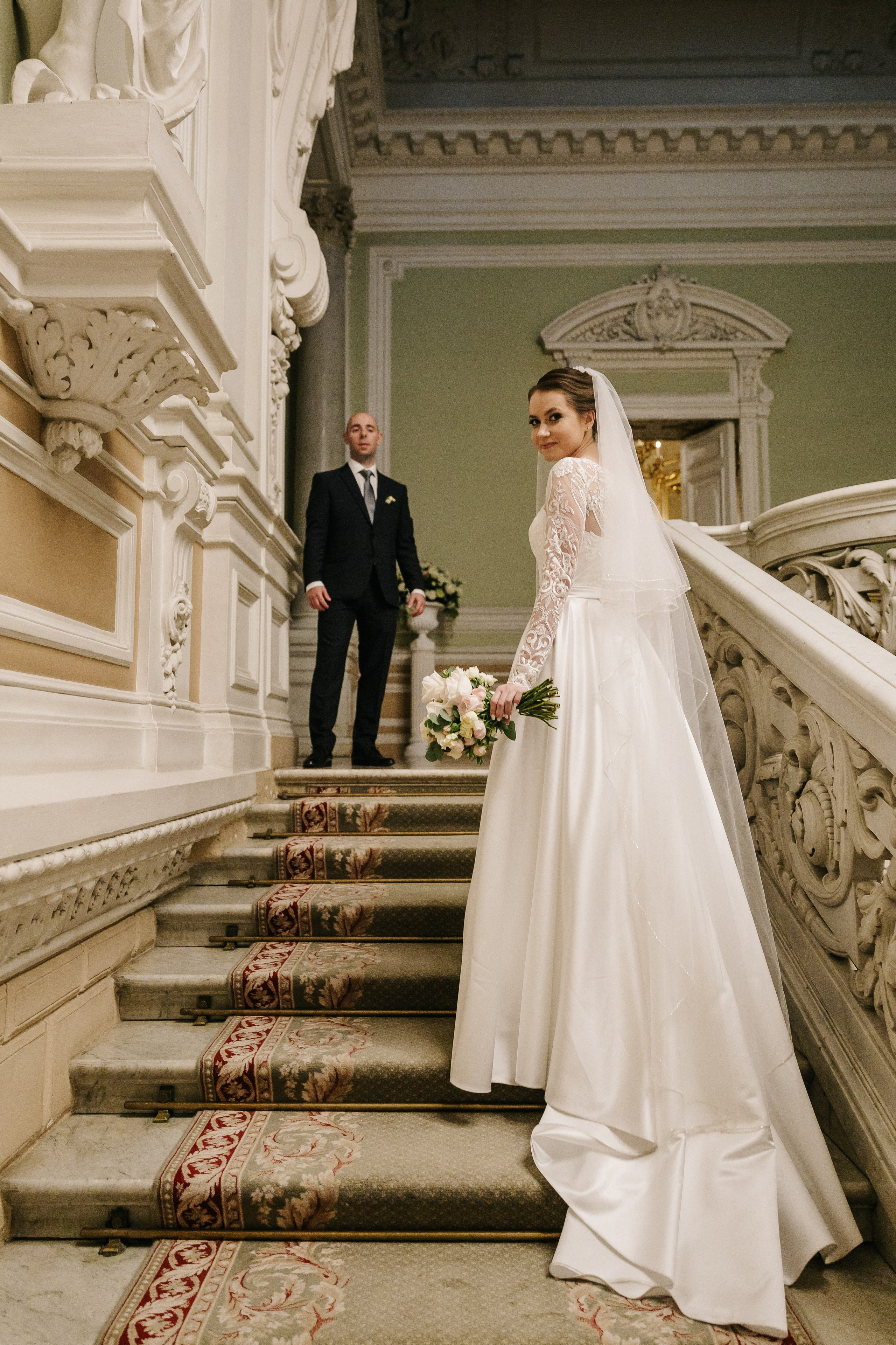 ОКТЯБРЬ | Дворец № 1 Талион, Особняк военного министра. Свадебный фотограф в Санкт-Петербурге Полина Корзухина