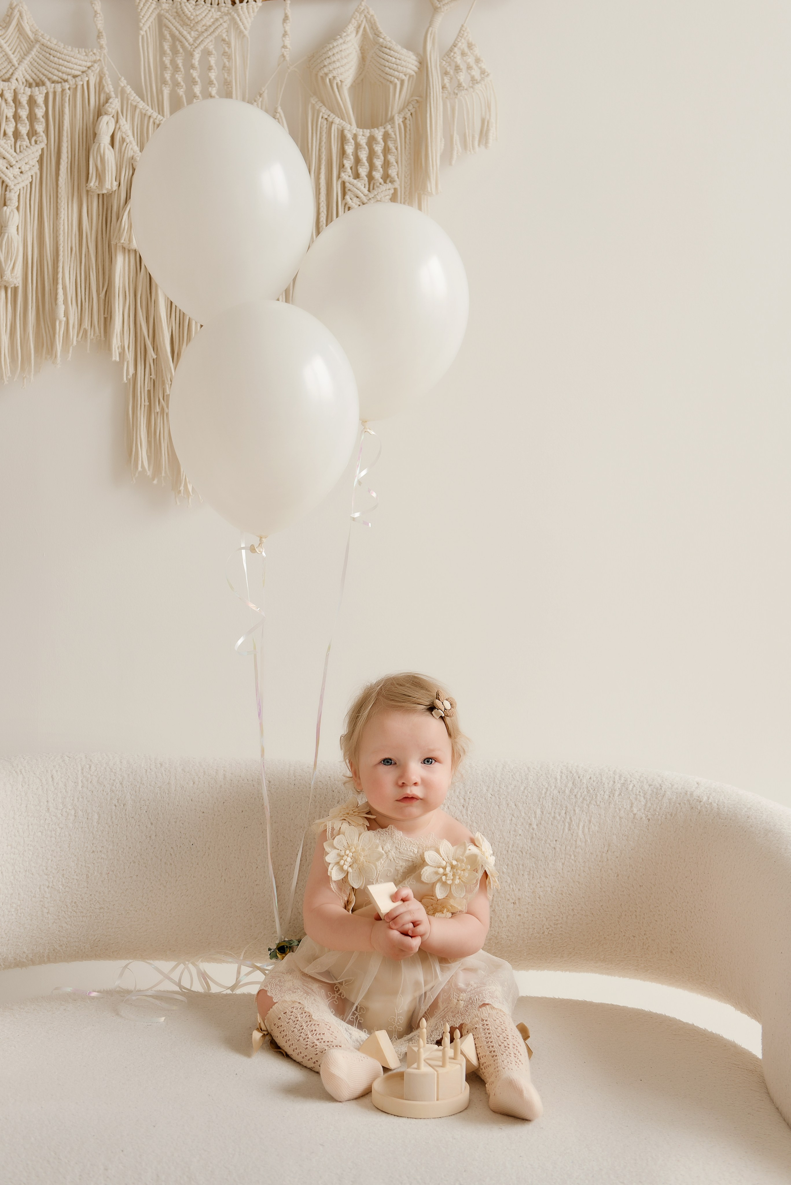 Семейная фотосессия 1 год в Москве. Детский фотограф в Долгопрудном и Москве