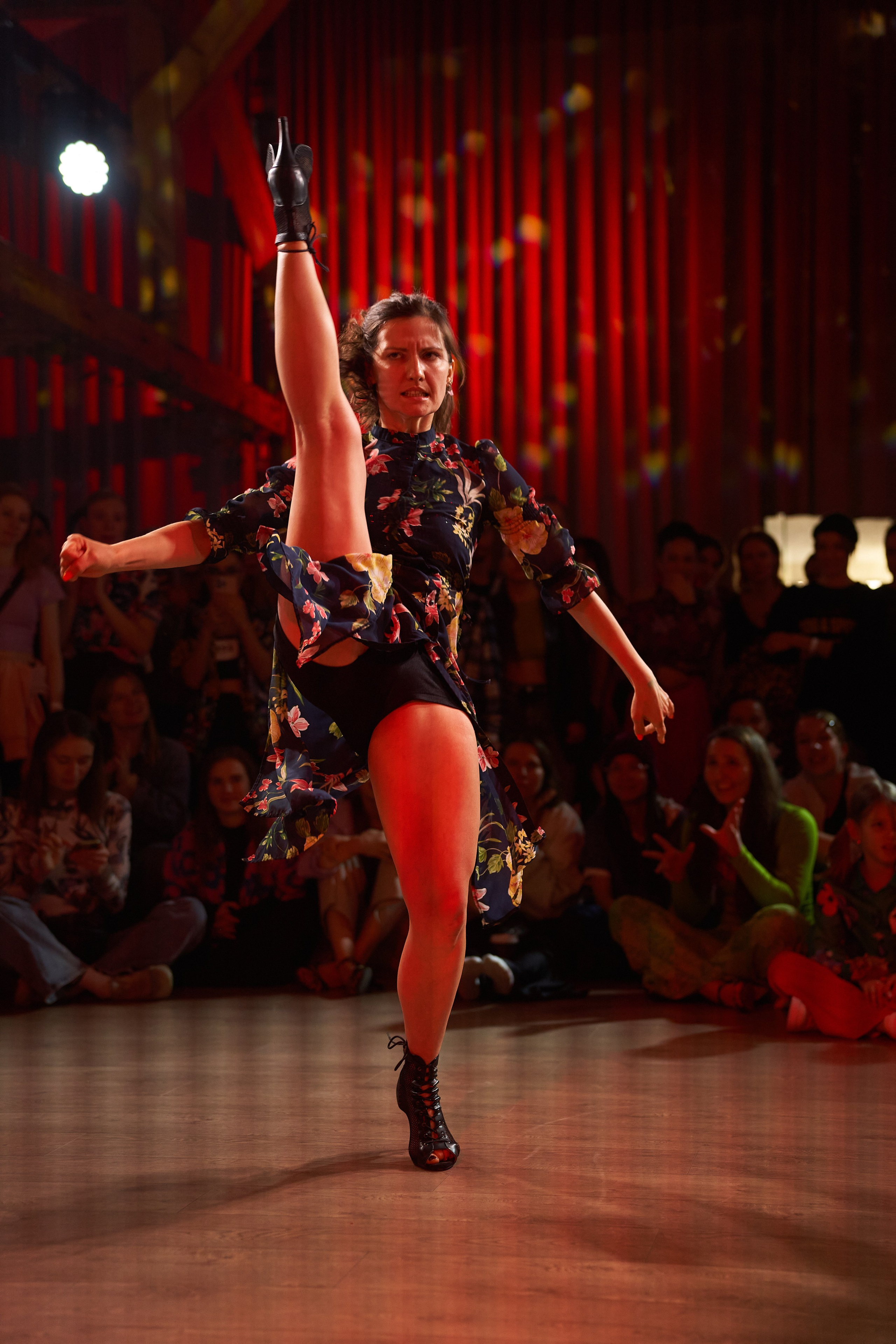 Танцы и спорт. Фотограф Петр Анисимов