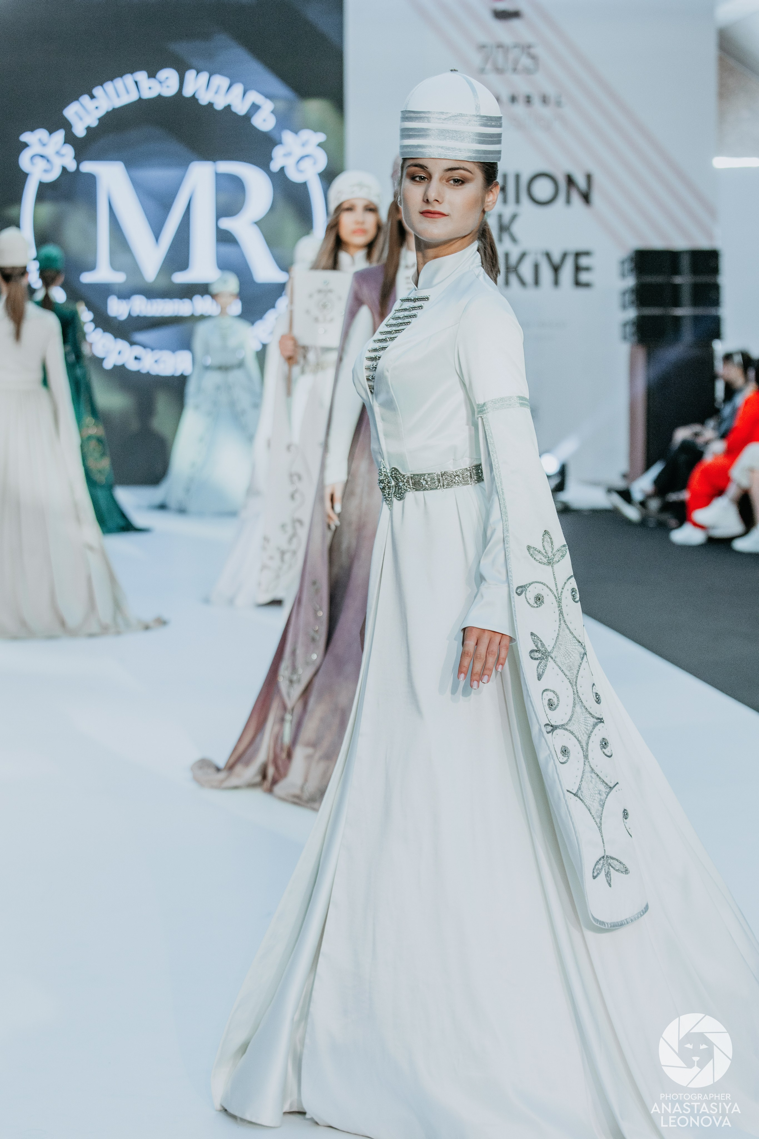 Fashion Week Türkiye [spring, 2025]. Anastasia Leonowa
