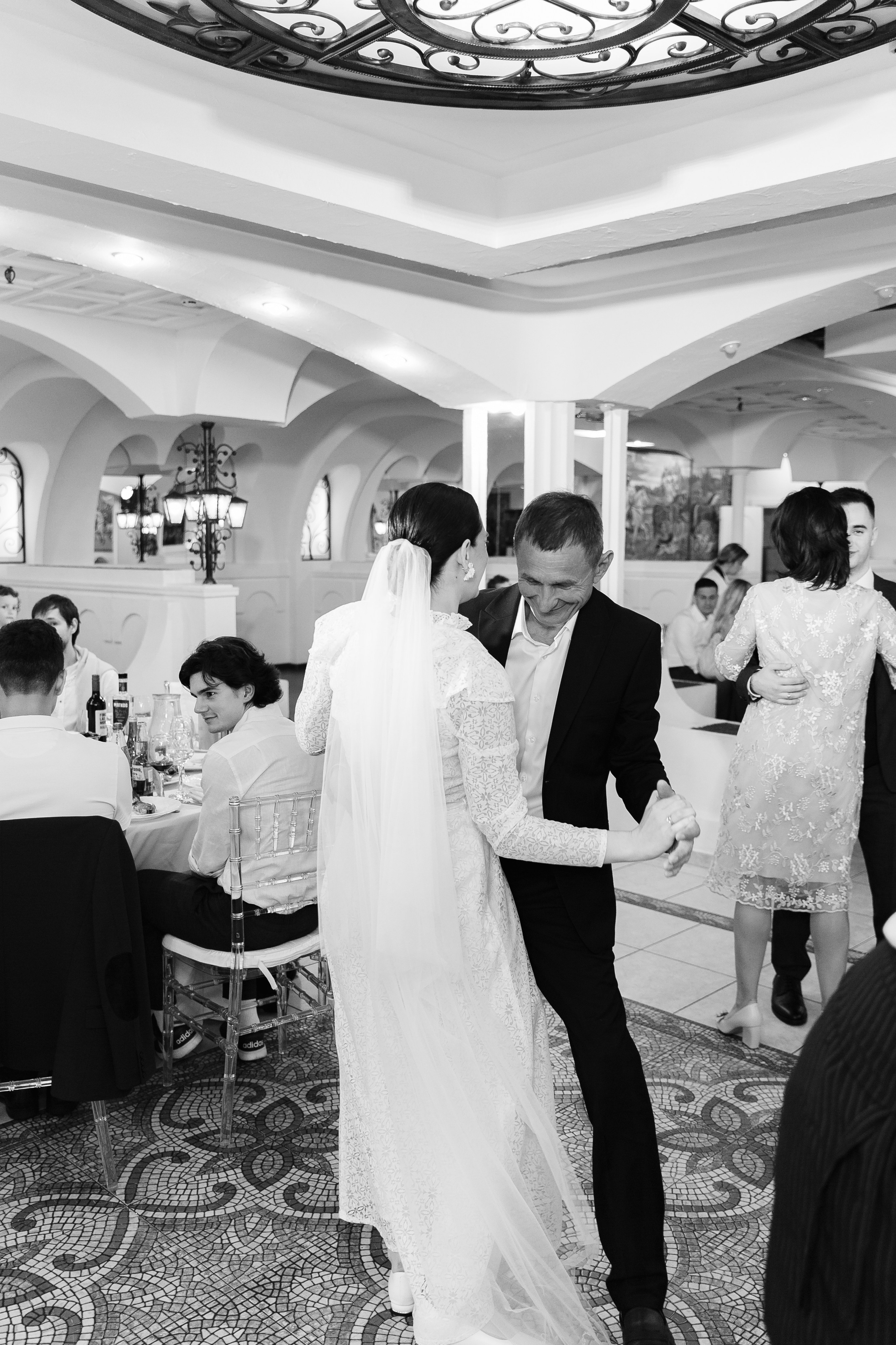 29.07.2024. RETOUCH-HOUSE