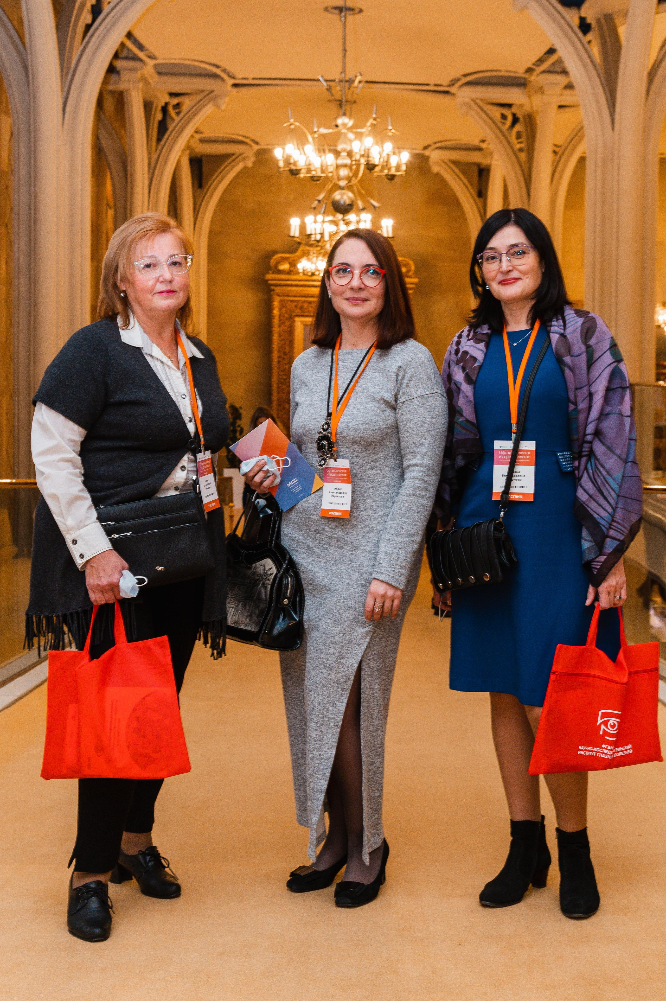 Международный офтальмологический форум-2021. Семейный, портретный, репортажный фотограф lifestyle в Москве и Кирове