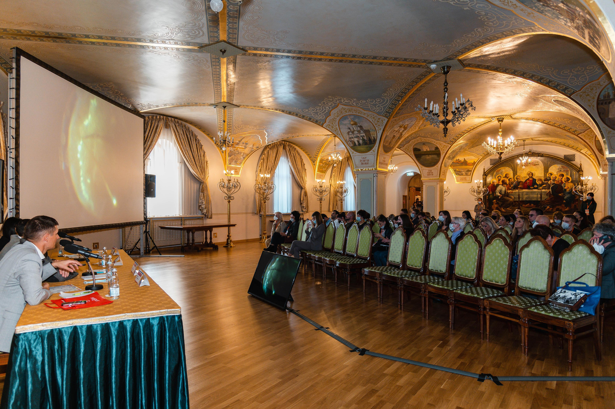 Международный офтальмологический форум-2021. Семейный, портретный, репортажный фотограф lifestyle в Москве и Кирове