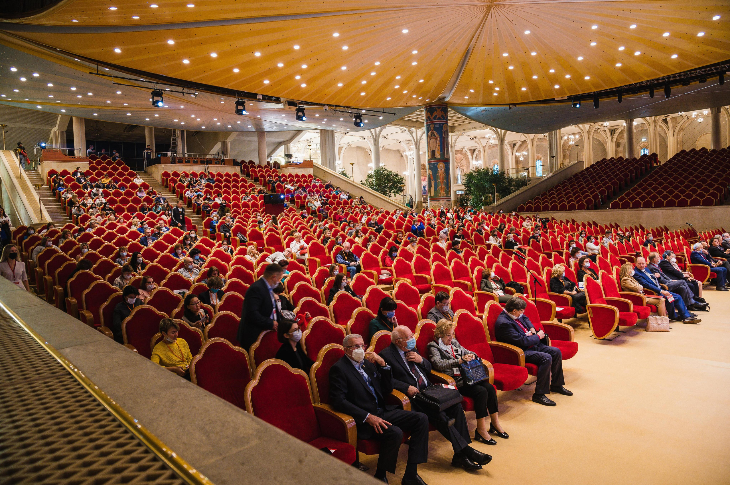 Международный офтальмологический форум-2021. Семейный, портретный, репортажный фотограф lifestyle в Москве и Кирове