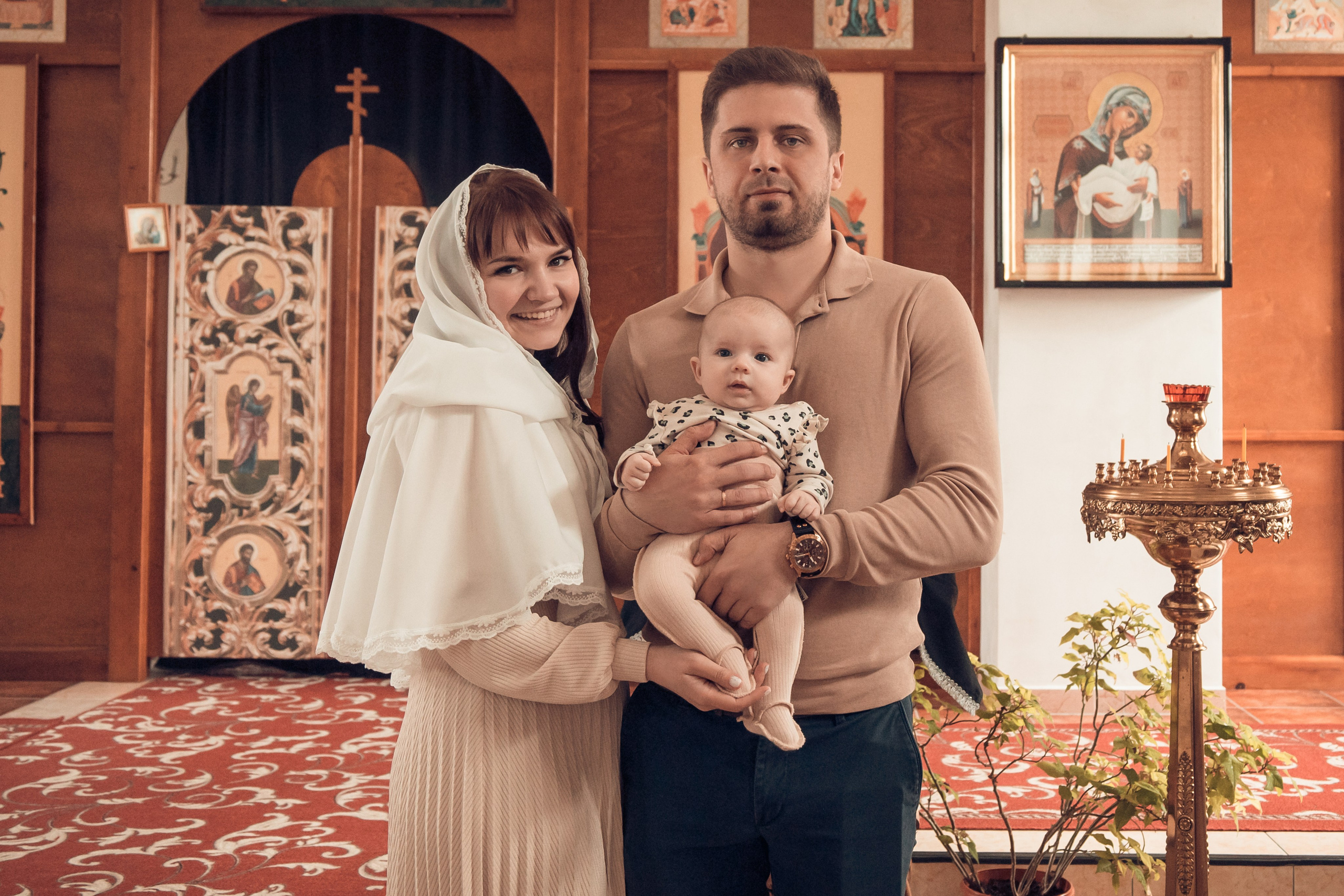 Таинство Крещения Ксении. Церковь Василия, епископа Рязанского. Семейный фотограф в Рязани и Рязанской области