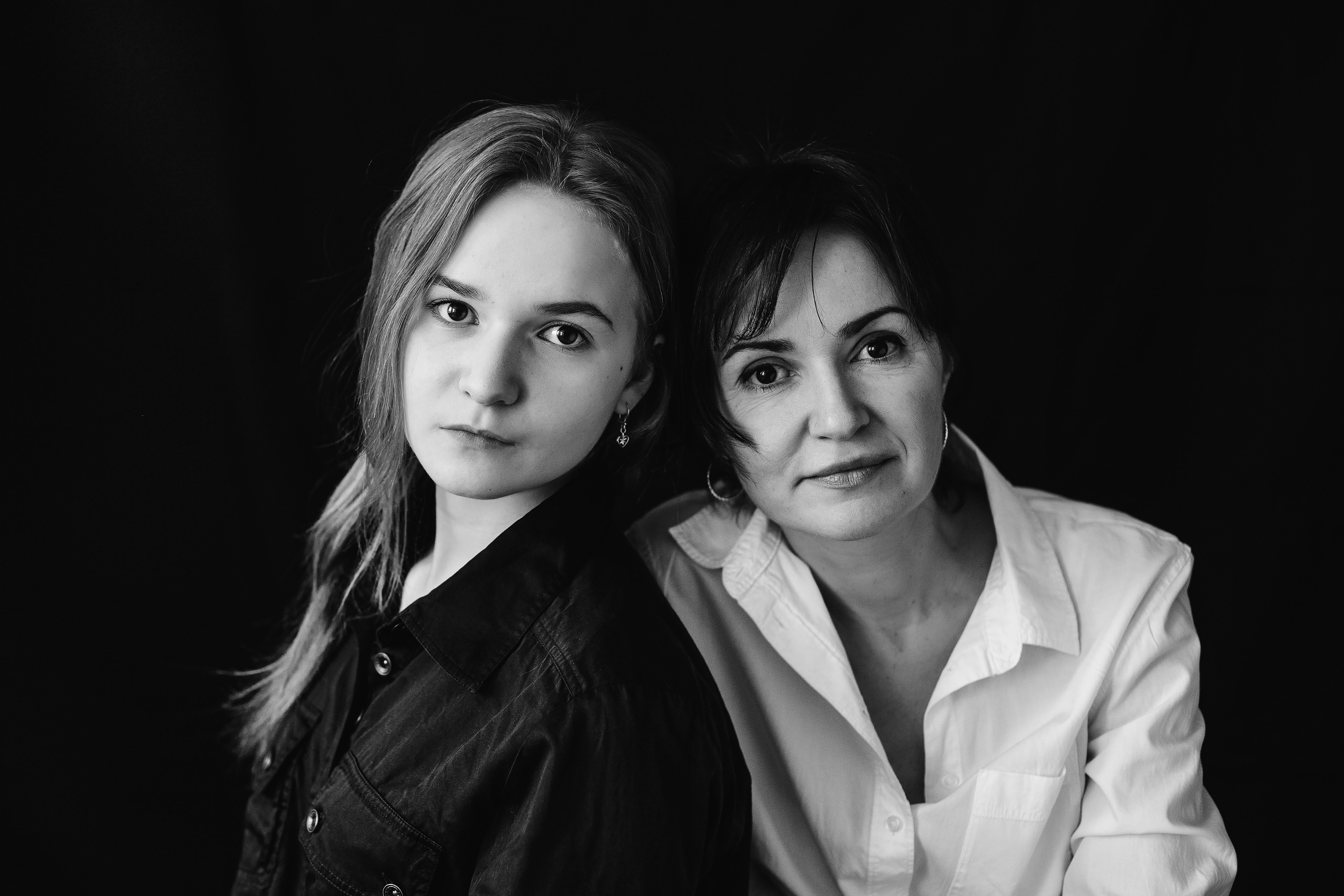 Дочки-матери, лаконичное. Семьи, портреты, школьные съемки. Фотограф Лагутина Елена. Москва