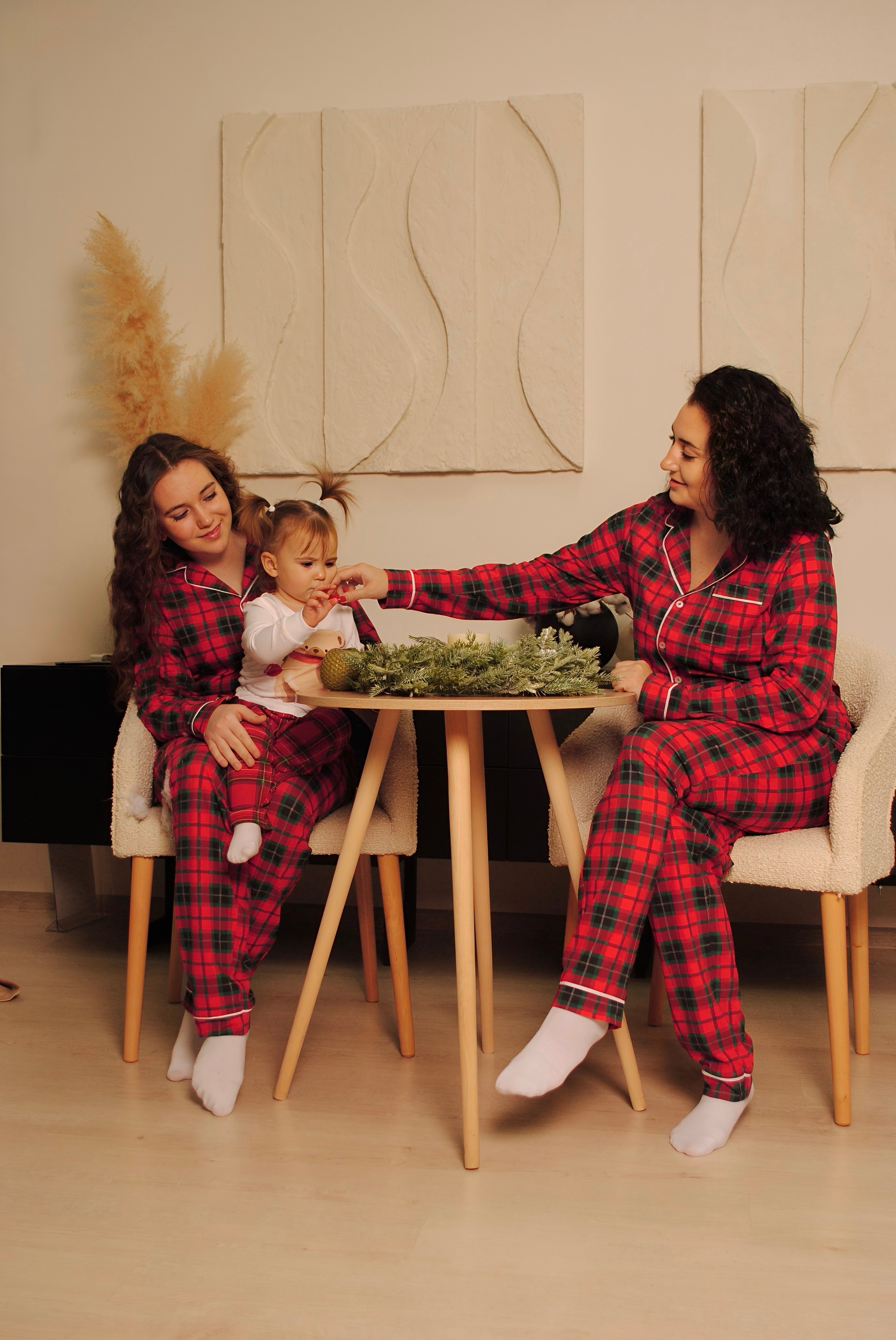 Анастасия и дочери. Фотограф Мария Мусаелян