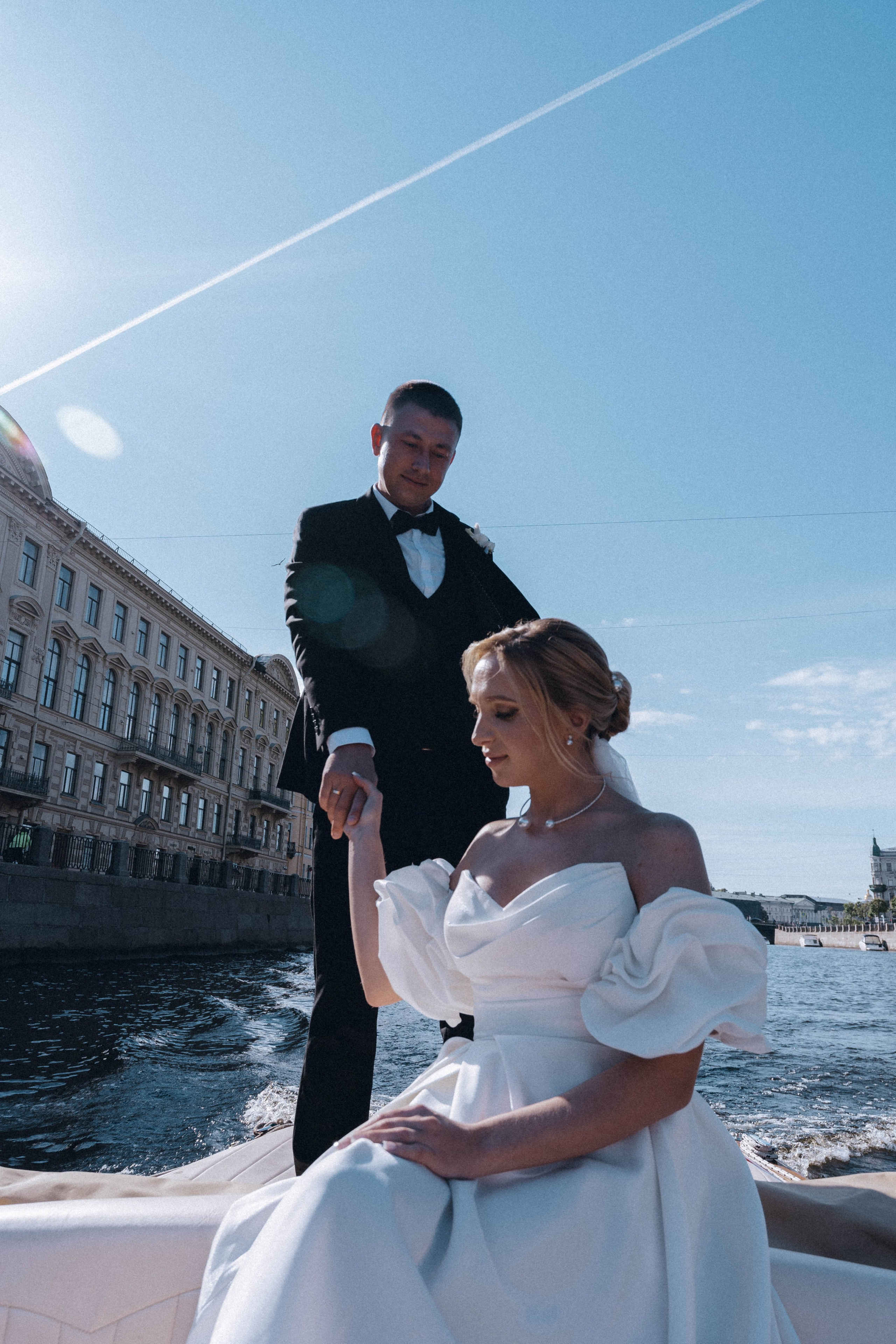 СВАДЕНБНАЯ СЬЕМКА НА КАТЕРЕ ПО КАНАЛАМ САНКТ-ПЕТЕРБУРГА И В АКВАТОРИИ НЕВЫ. Профессиональный фотограф, Санкт-Петербург — Виктория Богомолова