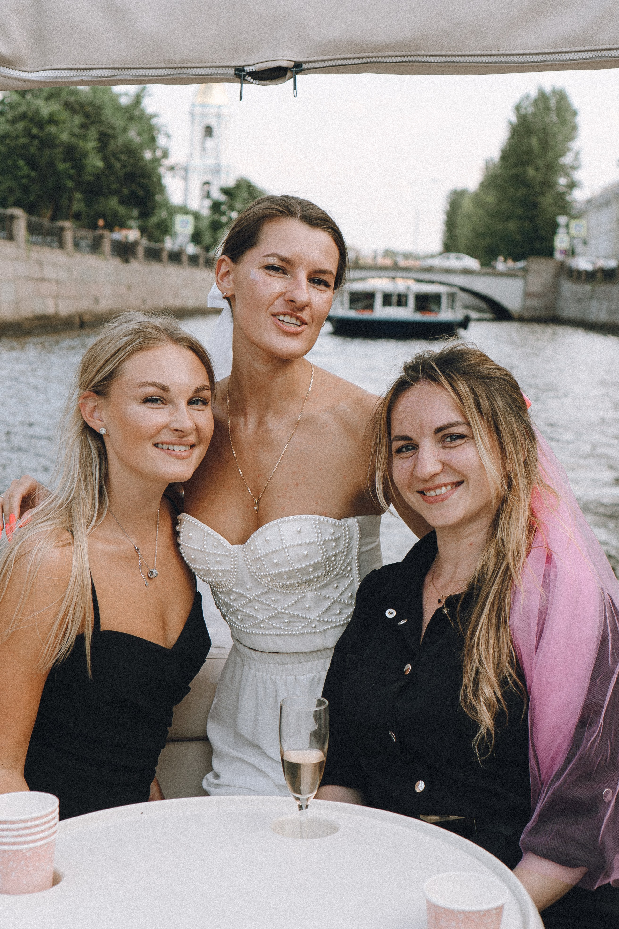 ДЕВИЧНИК НА КАТЕРЕ. Профессиональный фотограф, Санкт-Петербург — Виктория Богомолова