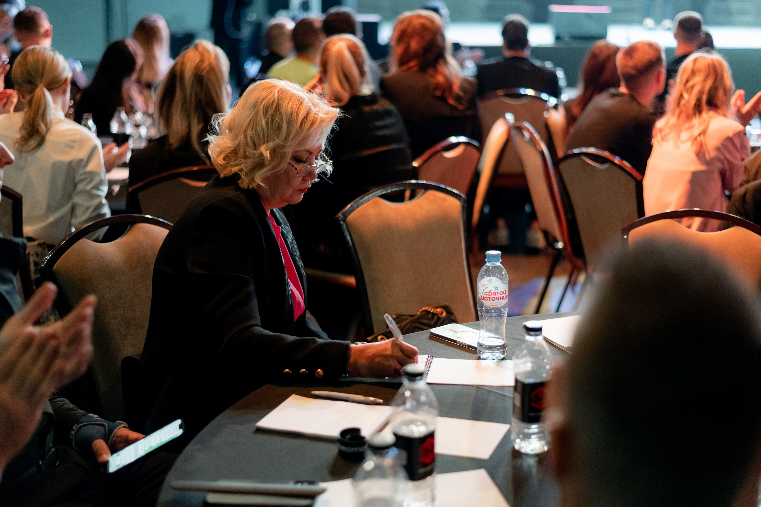 Манифестор. Фотограф в Москве. Антон S