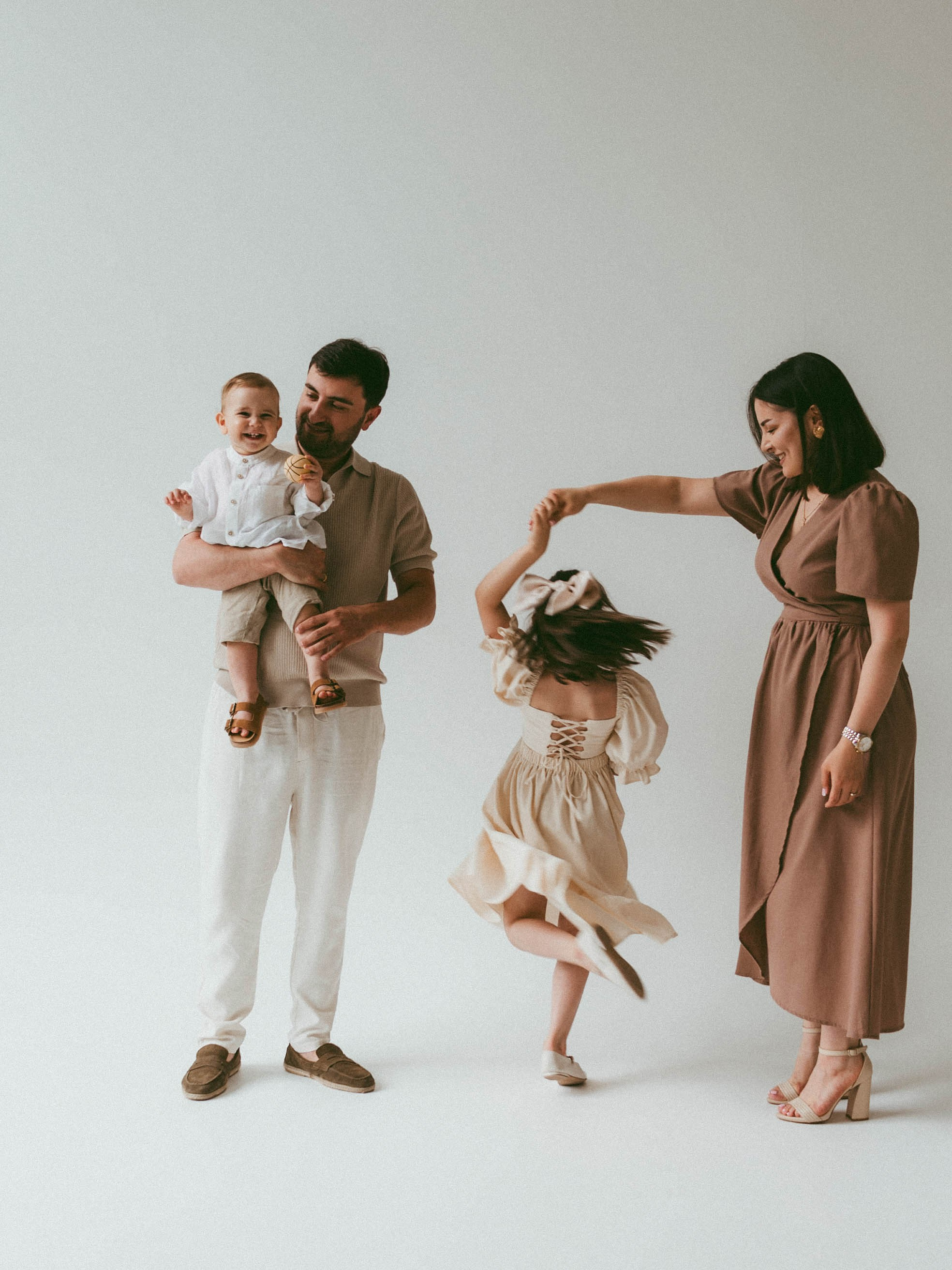 Нино, Ило, Эмилия и Нико. Портретный и свадебный фотограф Москва Валерия Возняковская
