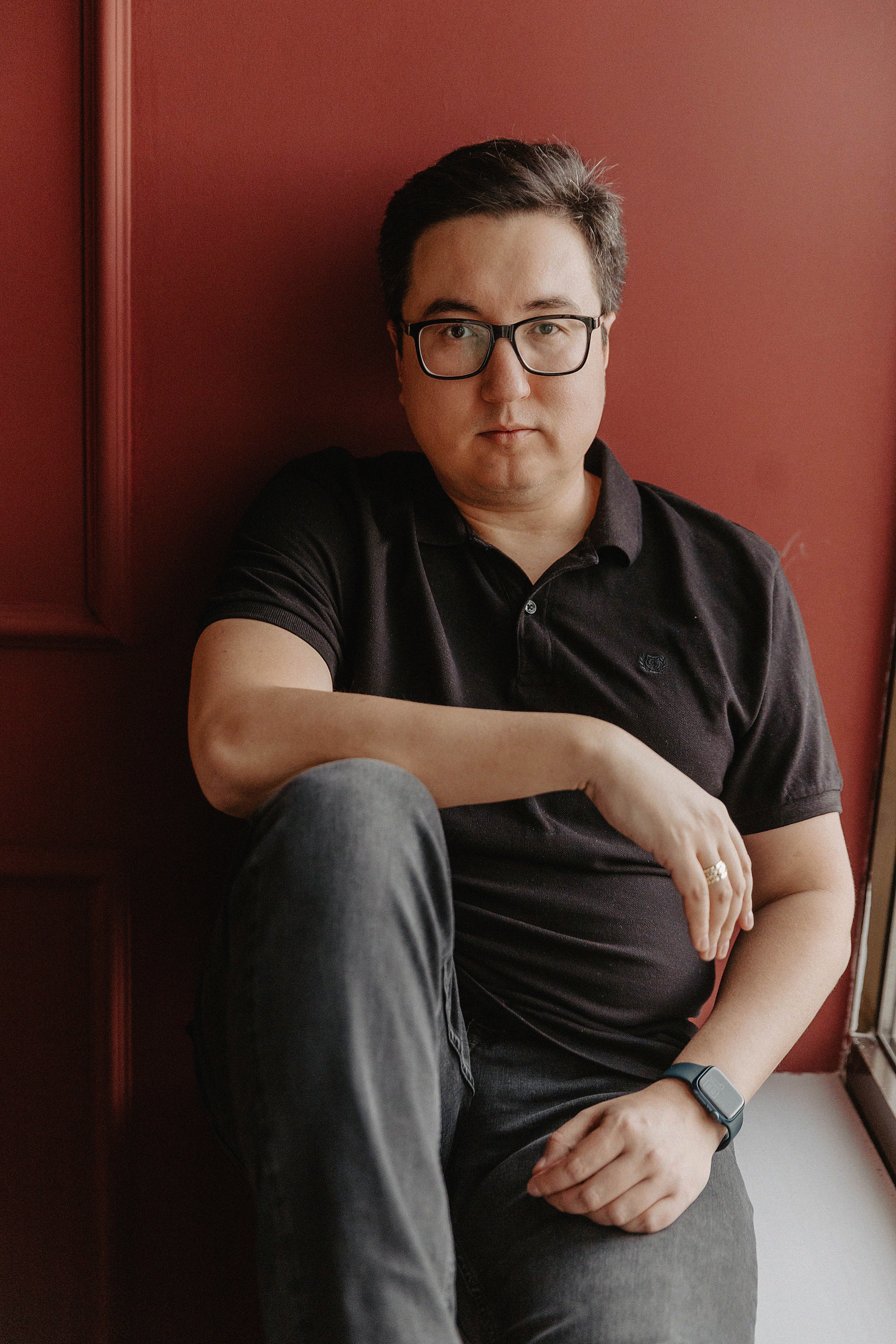 Фотосессия Артура в фотостудии Lighthub. Свадебный, семейный и портретный фотограф в Алматы, Костанай