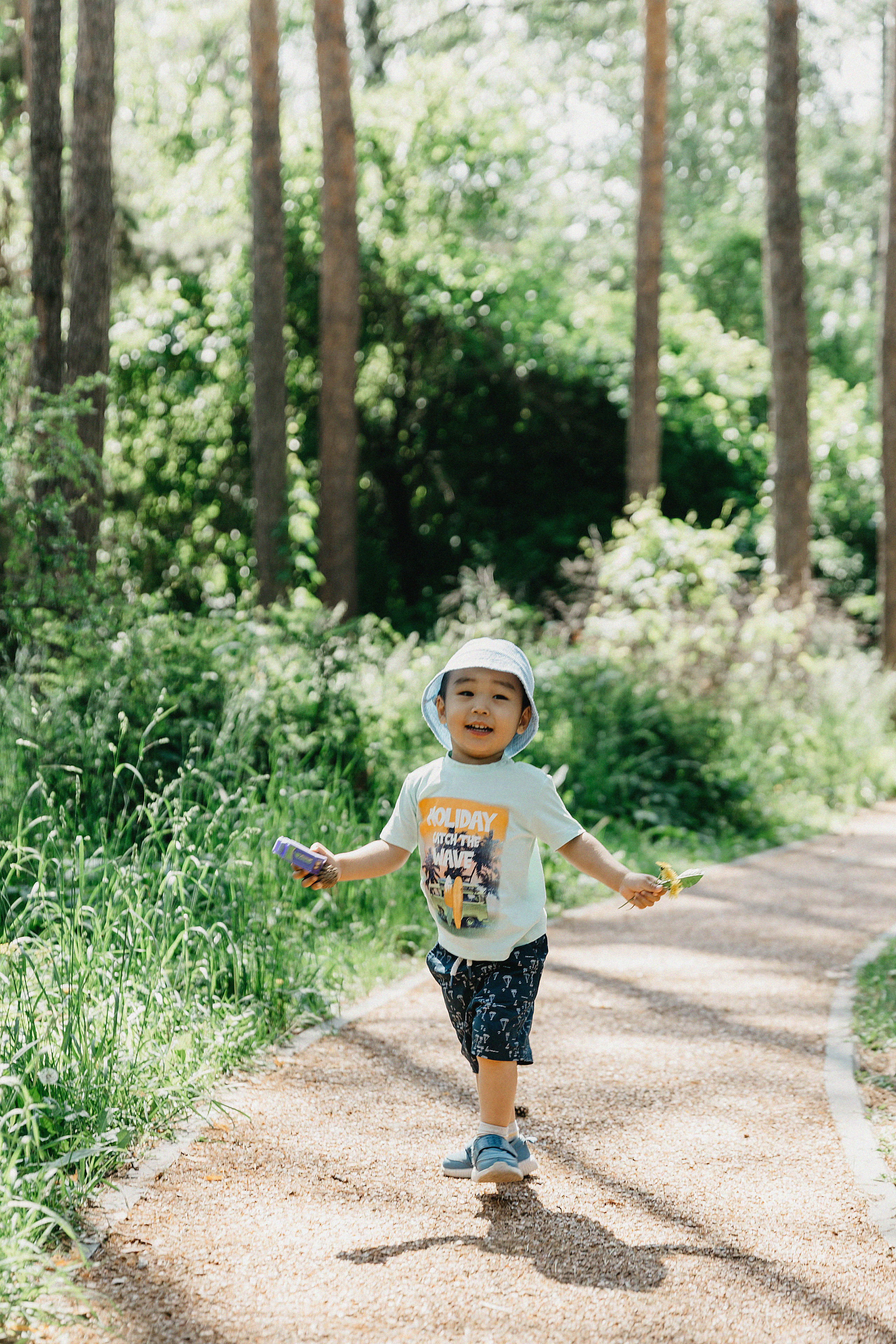 Семейная фотосессия в Ботаническом саду Артура, Алтынай и Алана. Свадебный, семейный и портретный фотограф в Алматы, Костанай
