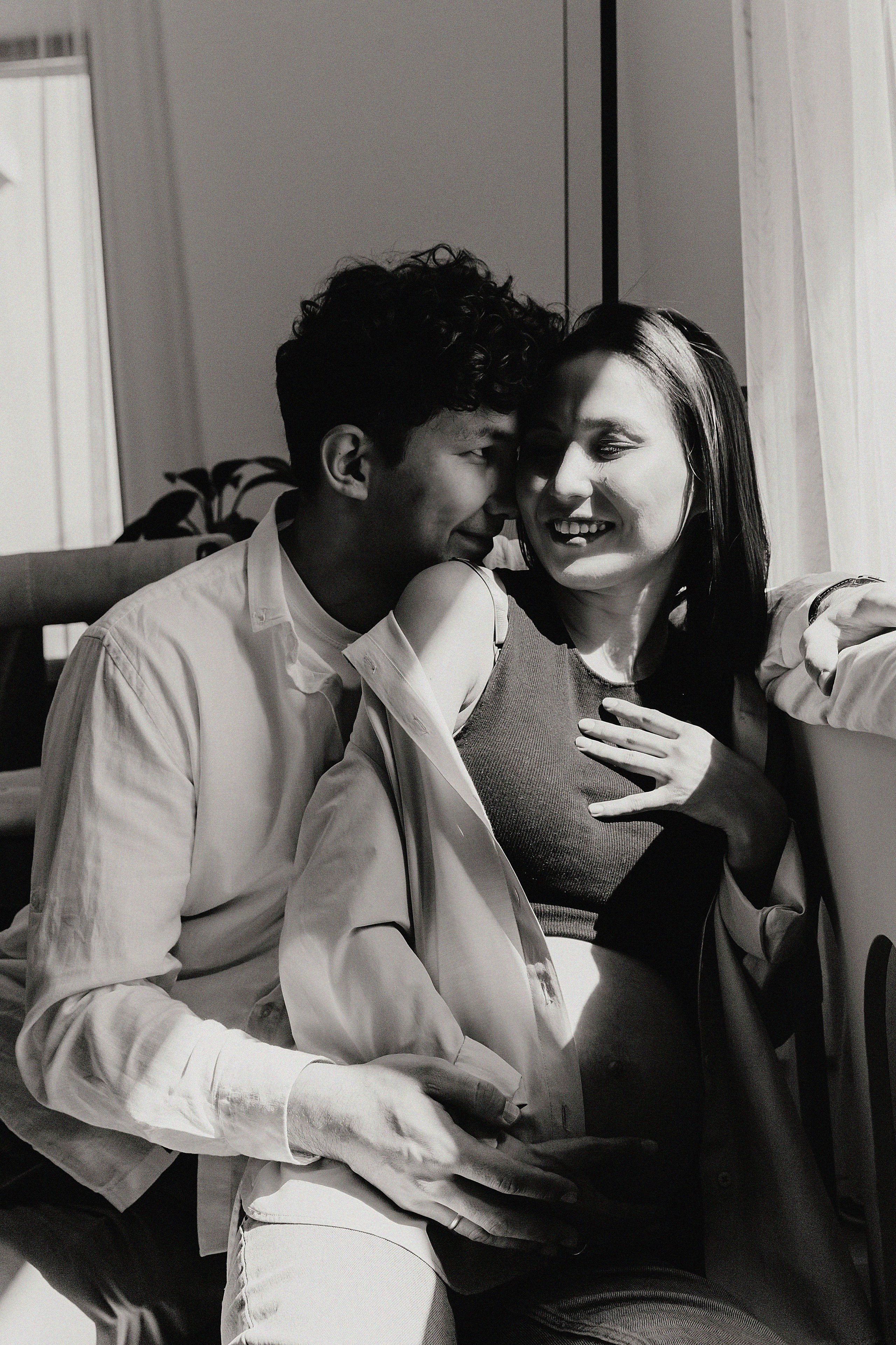 Фотосессия Мираса и Айданы в фотостудии Пространство. Свадебный, семейный и портретный фотограф в Алматы, Костанай