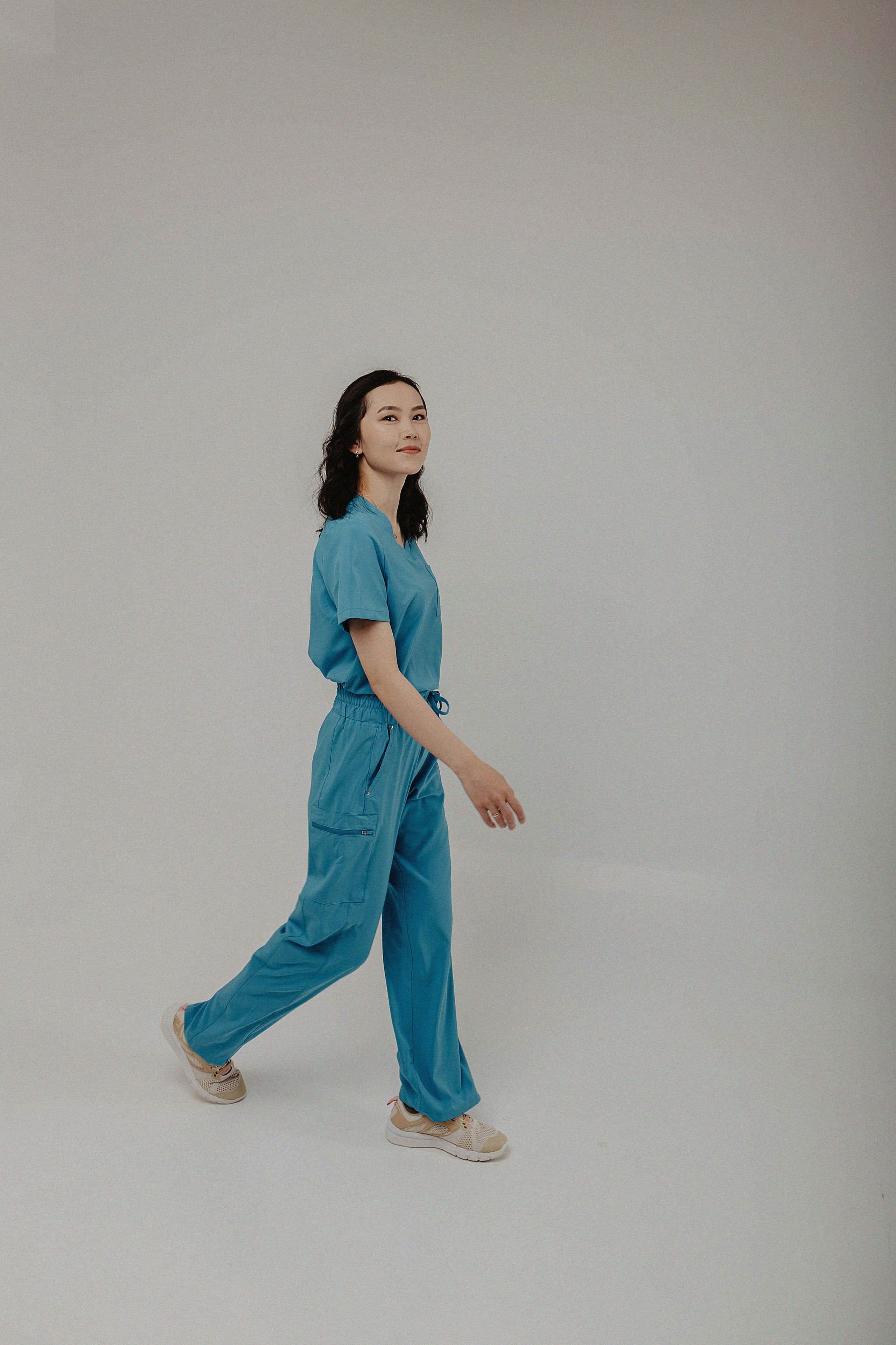 Фотосессия в фотостудии Пространство «Выпускной». Свадебный, семейный и портретный фотограф в Алматы, Костанай