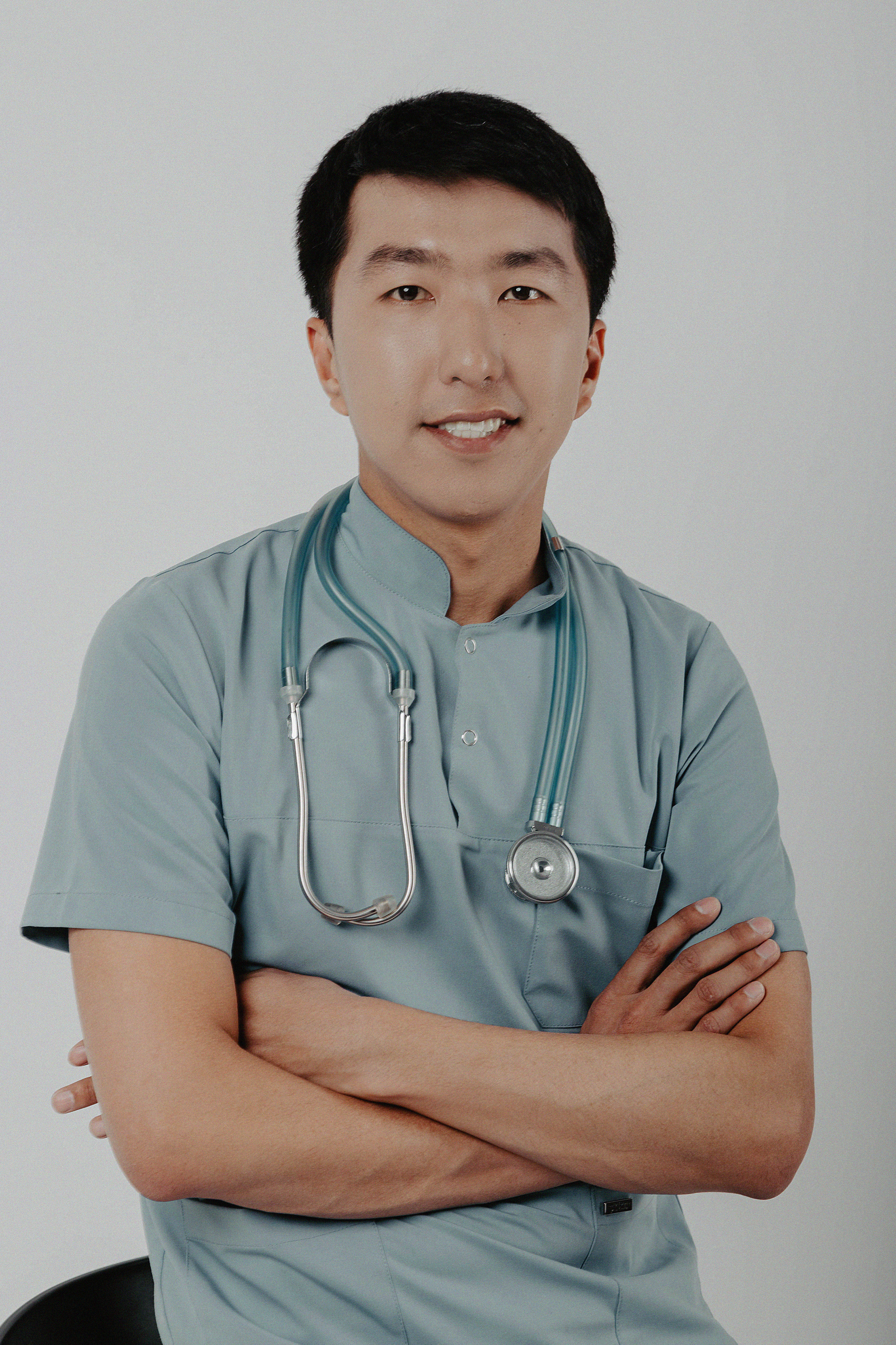 Фотосессия в фотостудии Пространство «Выпускной». Свадебный, семейный и портретный фотограф в Алматы, Костанай