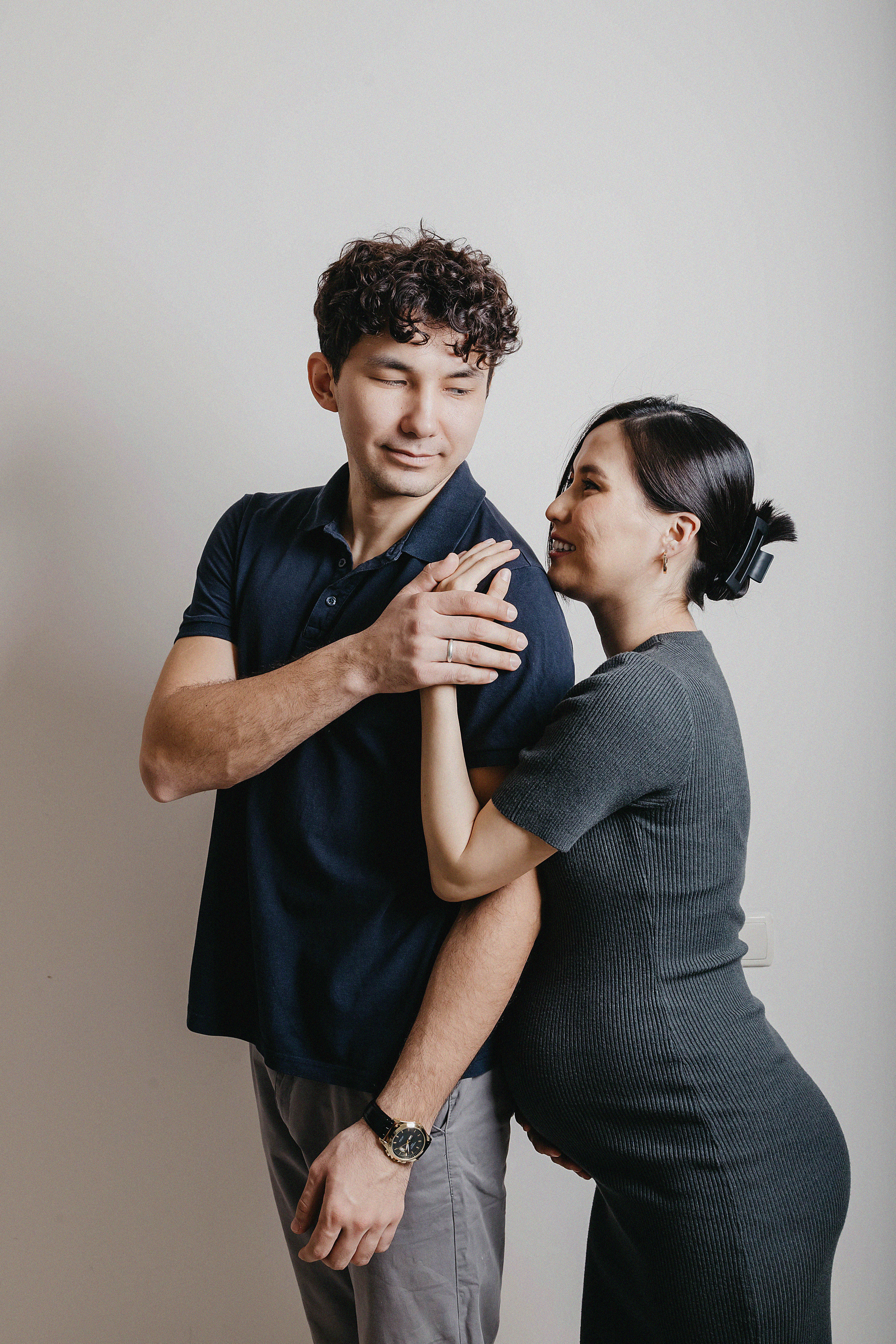 Фотосессия Мираса и Айданы в фотостудии Пространство. Свадебный, семейный и портретный фотограф в Алматы, Костанай