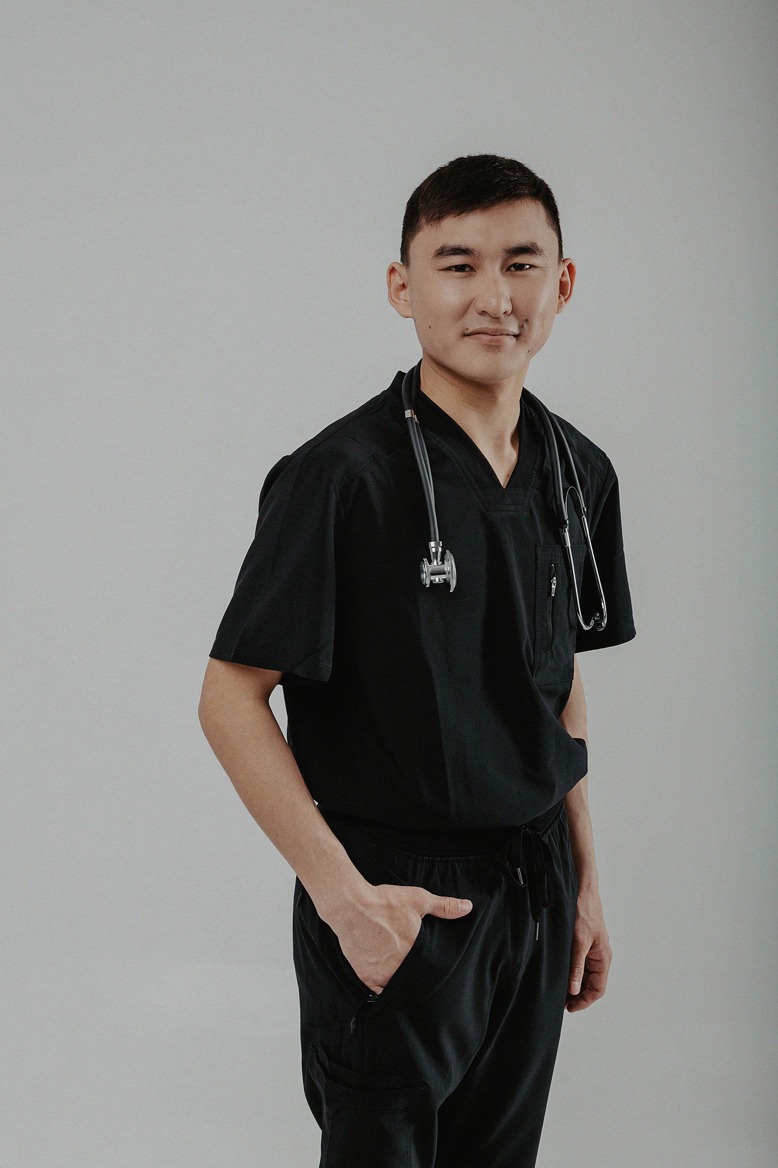 Фотосессия в фотостудии Пространство «Выпускной». Свадебный, семейный и портретный фотограф в Алматы, Костанай