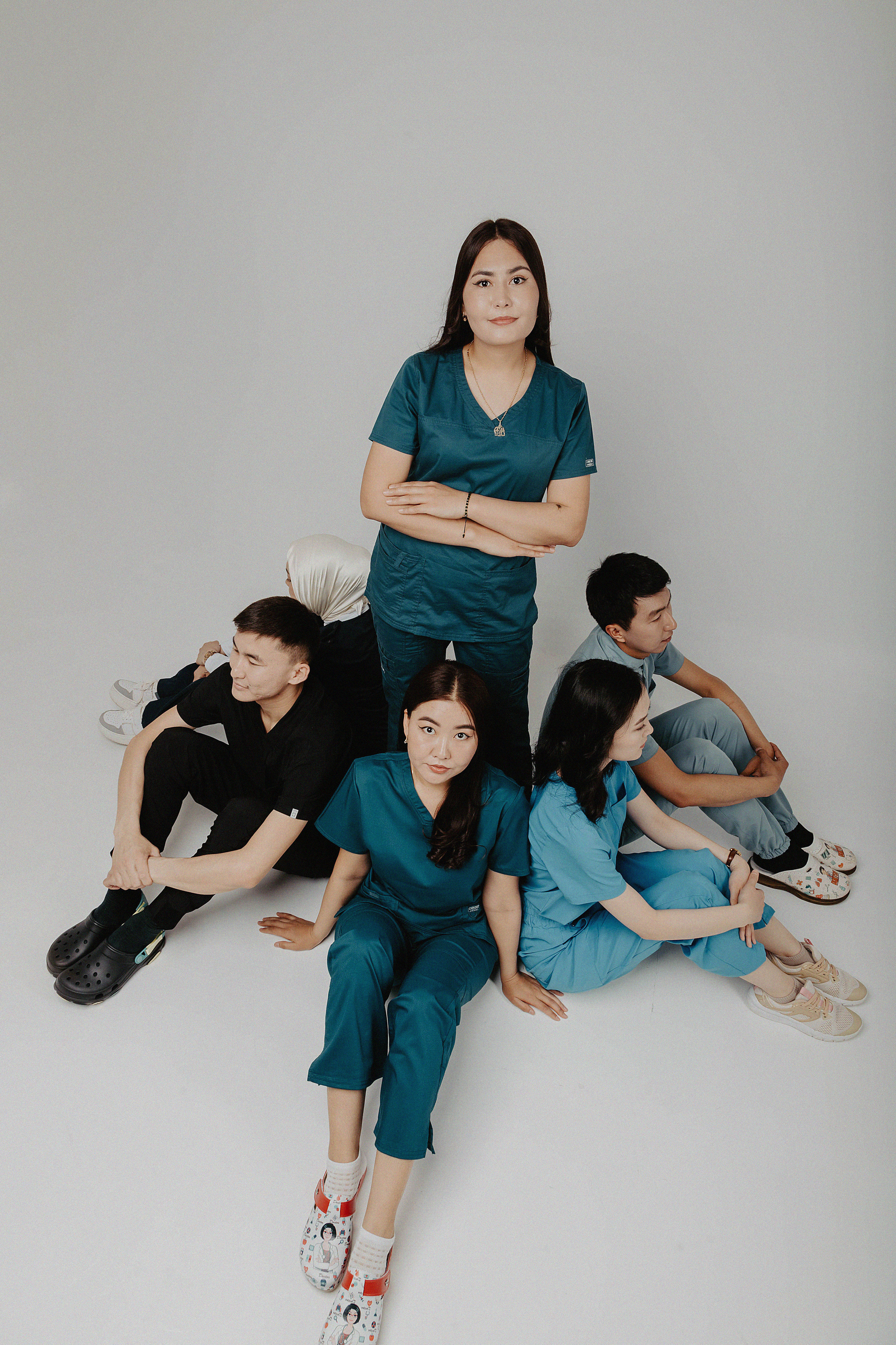 Фотосессия в фотостудии Пространство «Выпускной». Свадебный, семейный и портретный фотограф в Алматы, Костанай