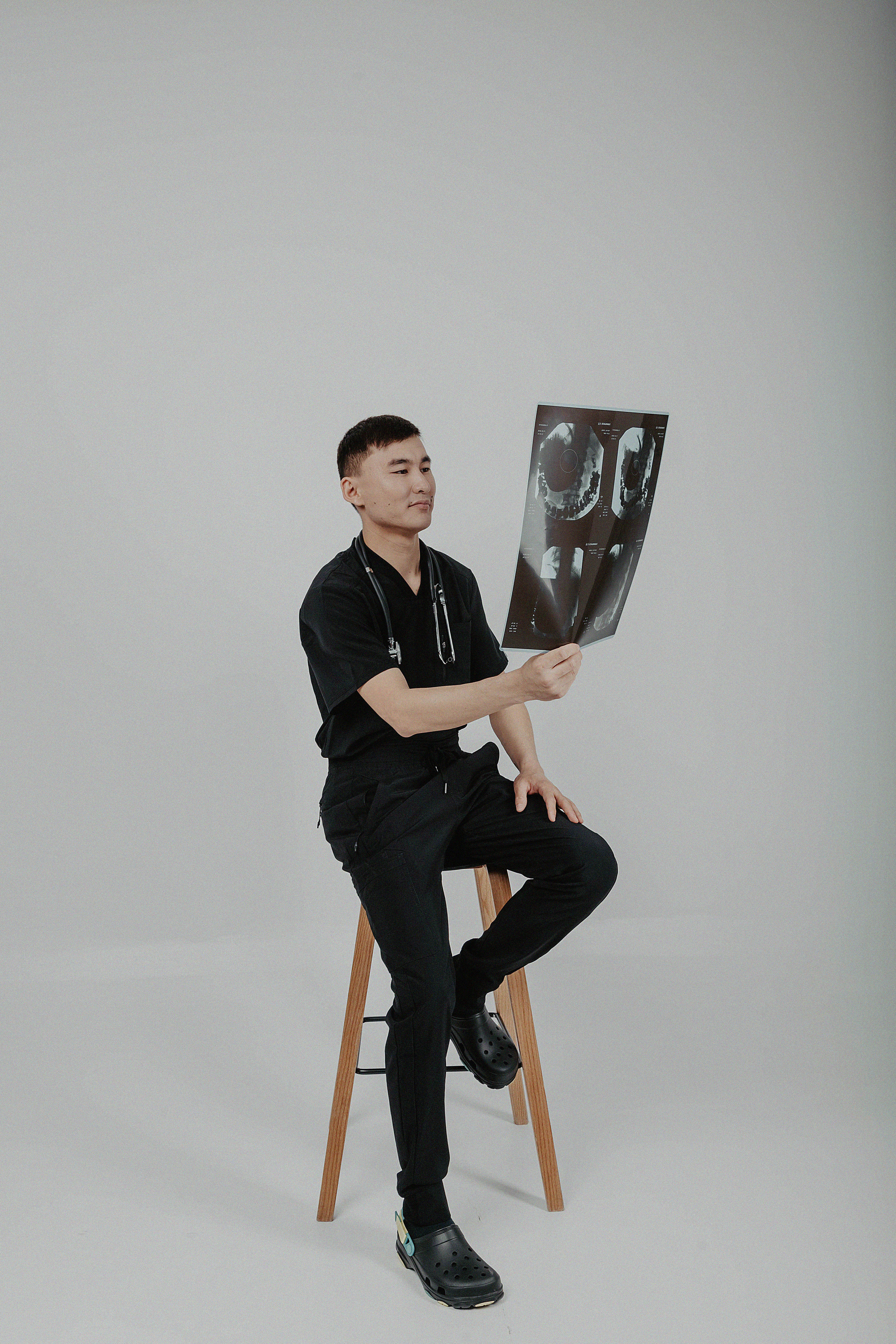 Фотосессия в фотостудии Пространство «Выпускной». Свадебный, семейный и портретный фотограф в Алматы, Костанай