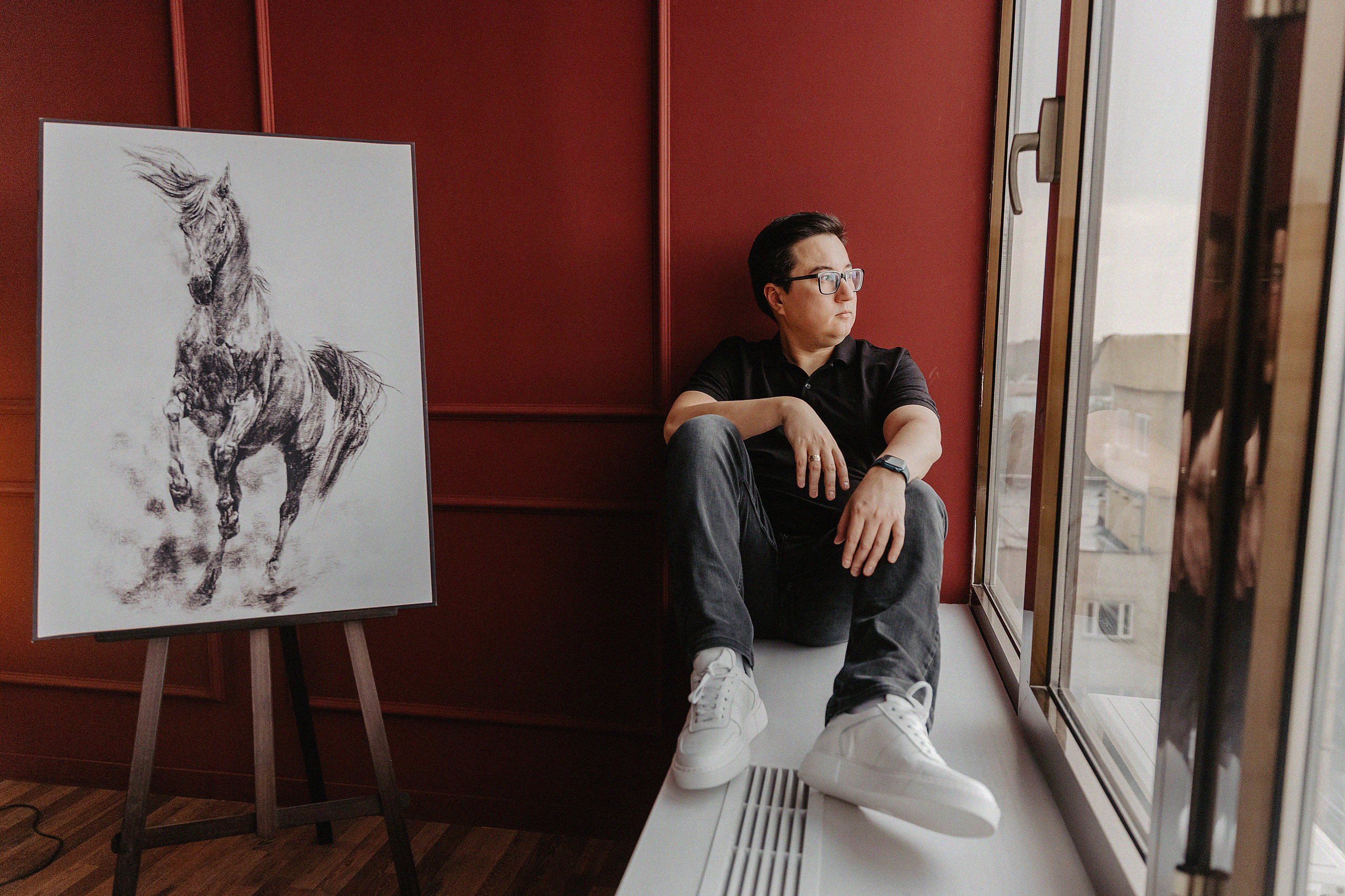 Фотосессия Артура в фотостудии Lighthub. Свадебный, семейный и портретный фотограф в Алматы, Костанай