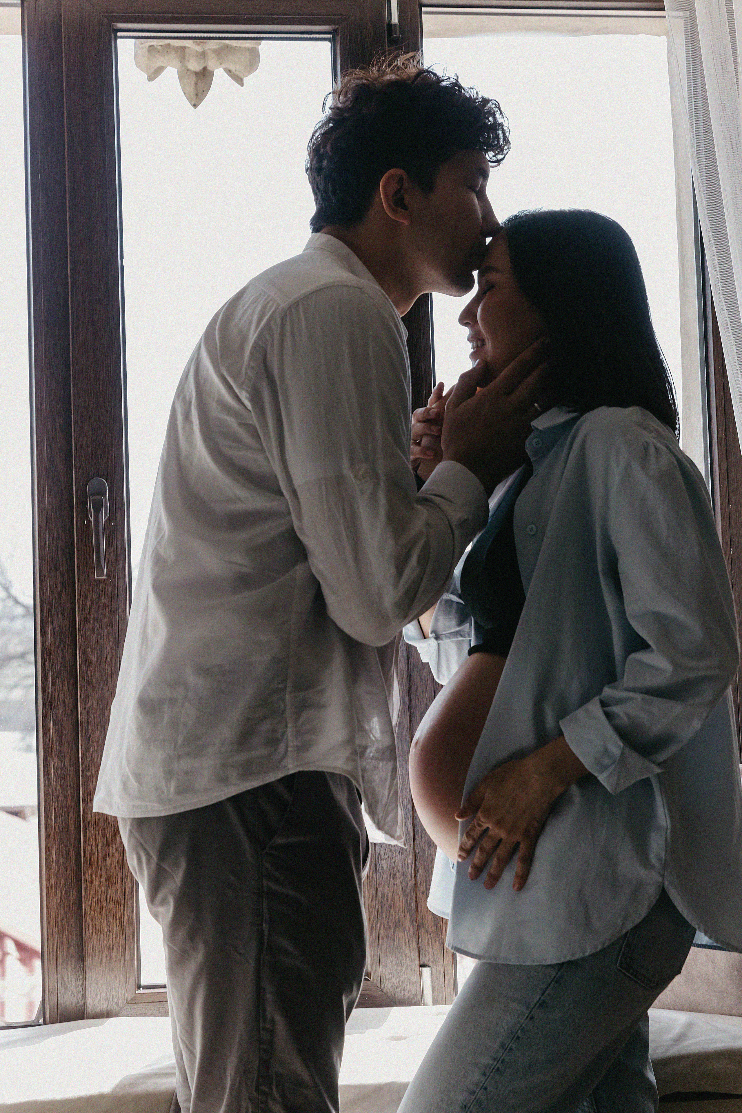 Фотосессия Мираса и Айданы в фотостудии Пространство. Свадебный, семейный и портретный фотограф в Алматы, Костанай