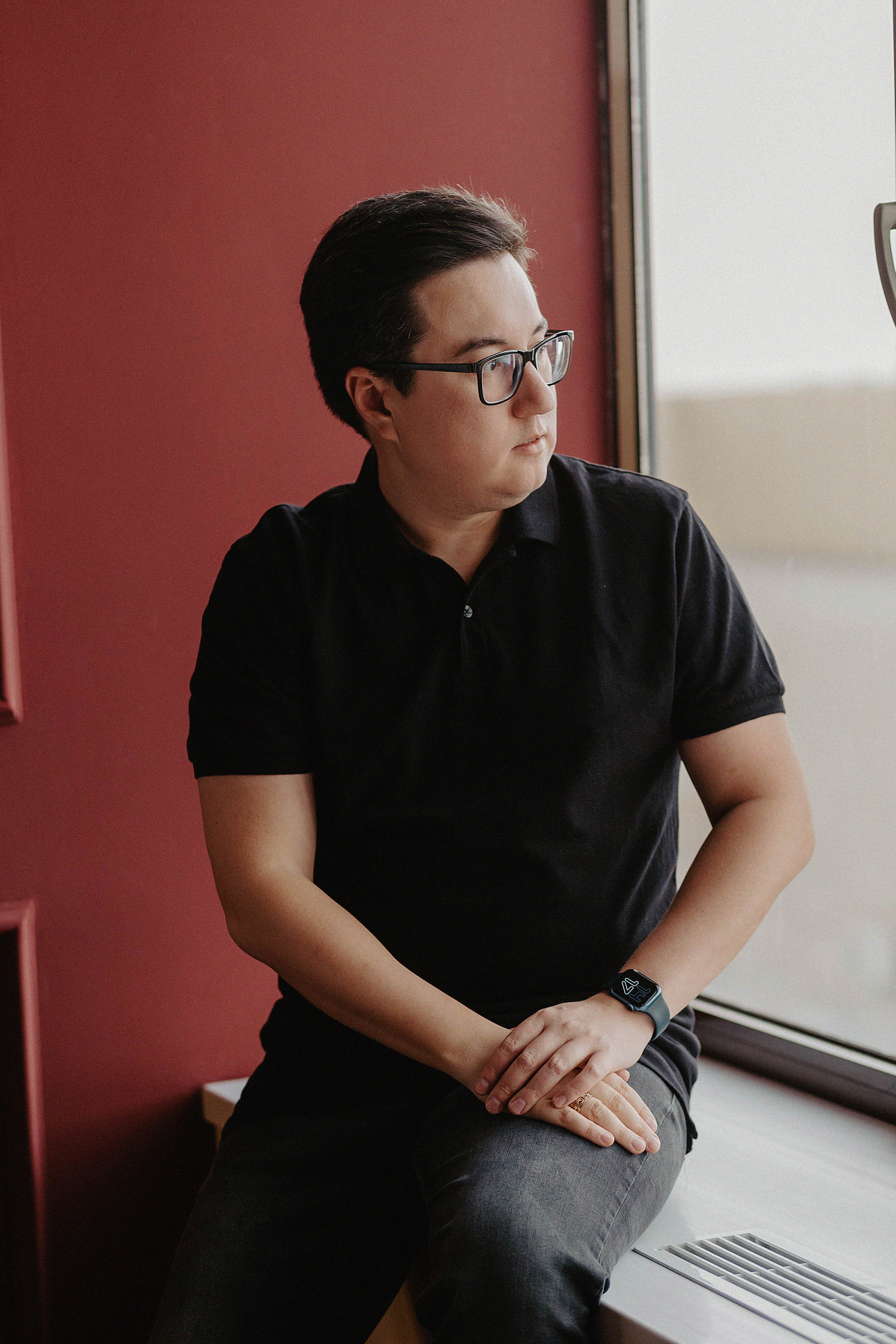 Фотосессия Артура в фотостудии Lighthub. Свадебный, семейный и портретный фотограф в Алматы, Костанай