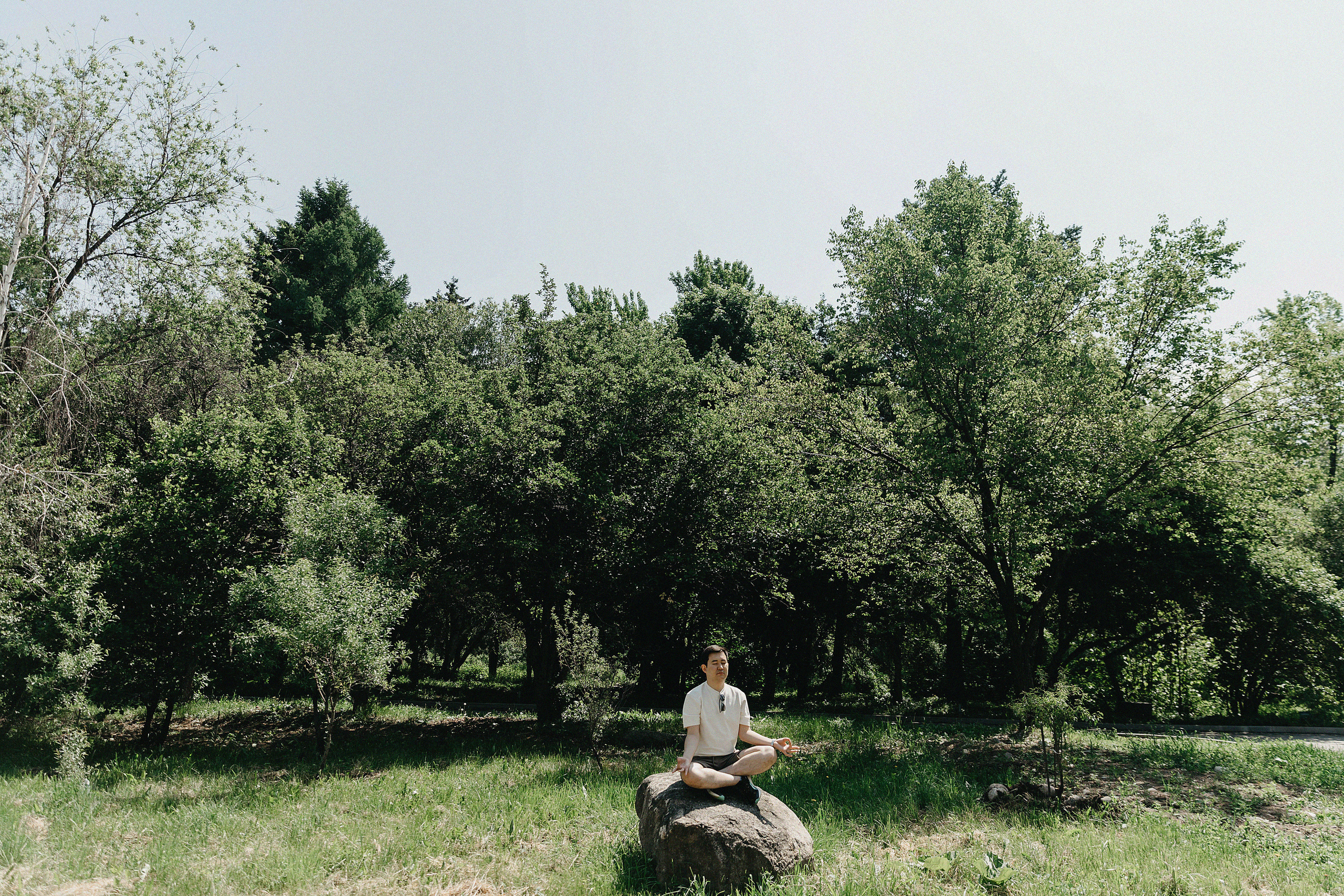 Семейная фотосессия в Ботаническом саду Артура, Алтынай и Алана. Свадебный, семейный и портретный фотограф в Алматы, Костанай