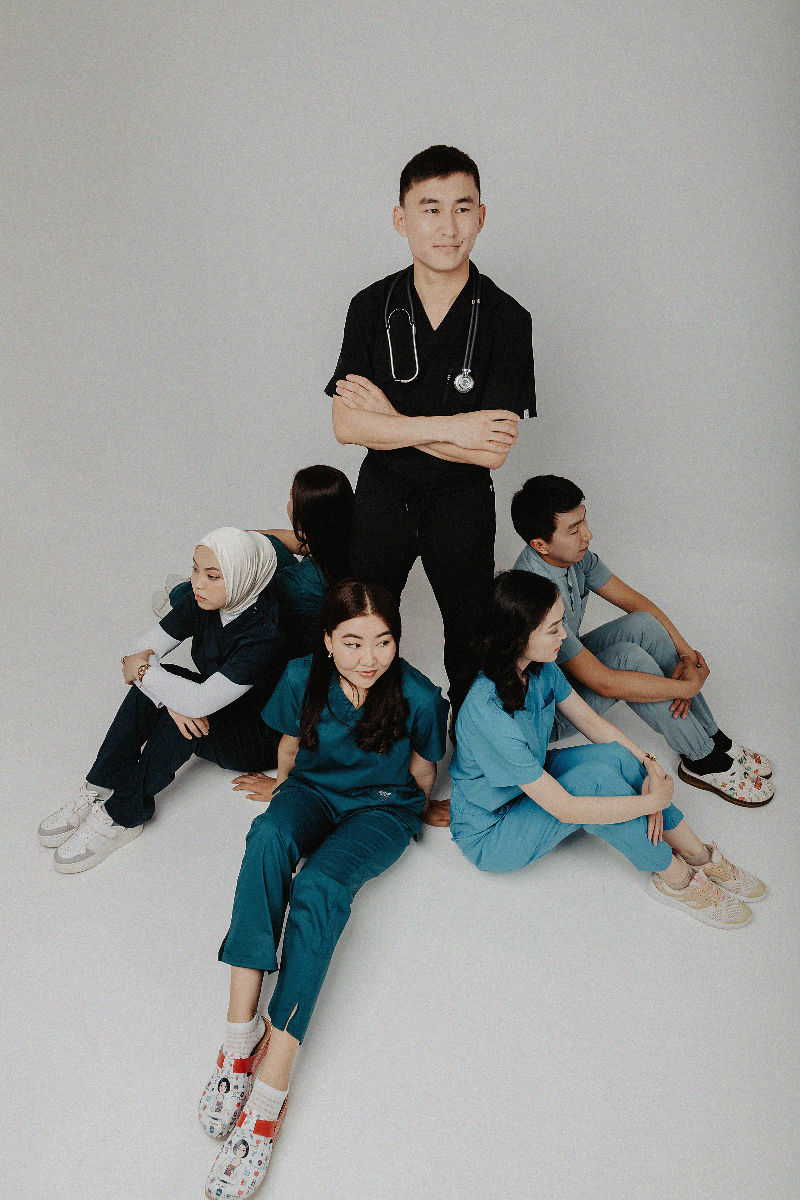 Фотосессия в фотостудии Пространство «Выпускной». Свадебный, семейный и портретный фотограф в Алматы, Костанай