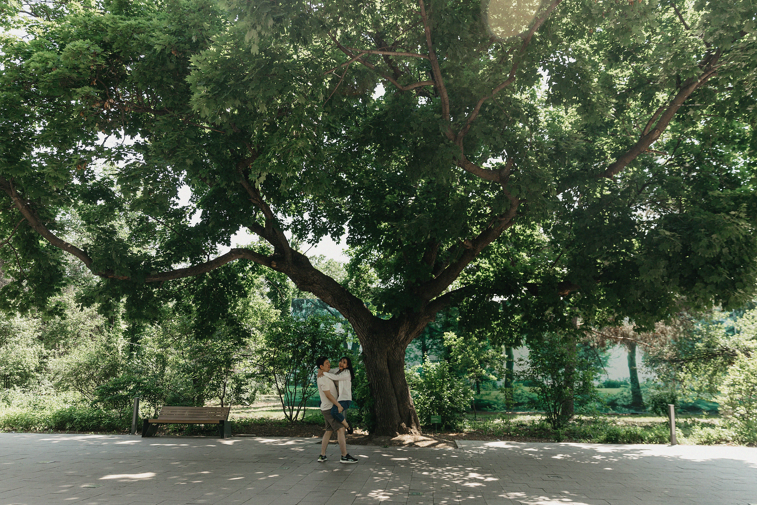 Семейная фотосессия в Ботаническом саду Артура, Алтынай и Алана. Свадебный, семейный и портретный фотограф в Алматы, Костанай