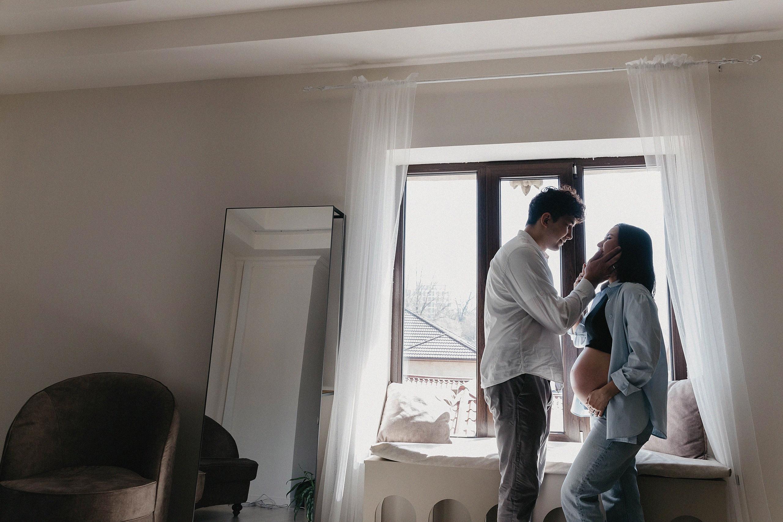 Фотосессия Мираса и Айданы в фотостудии Пространство. Свадебный, семейный и портретный фотограф в Алматы, Костанай