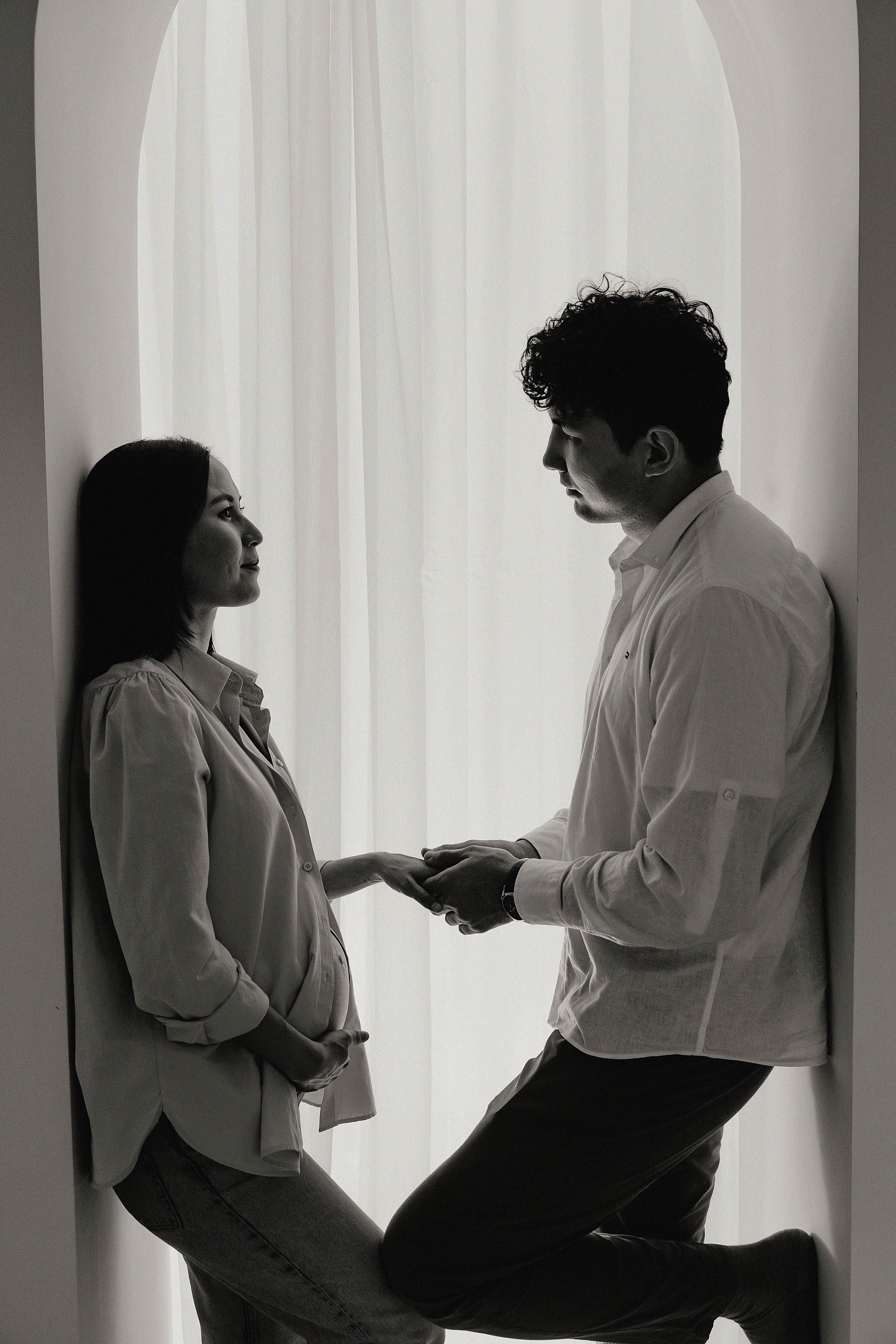 Фотосессия Мираса и Айданы в фотостудии Пространство. Свадебный, семейный и портретный фотограф в Алматы, Костанай