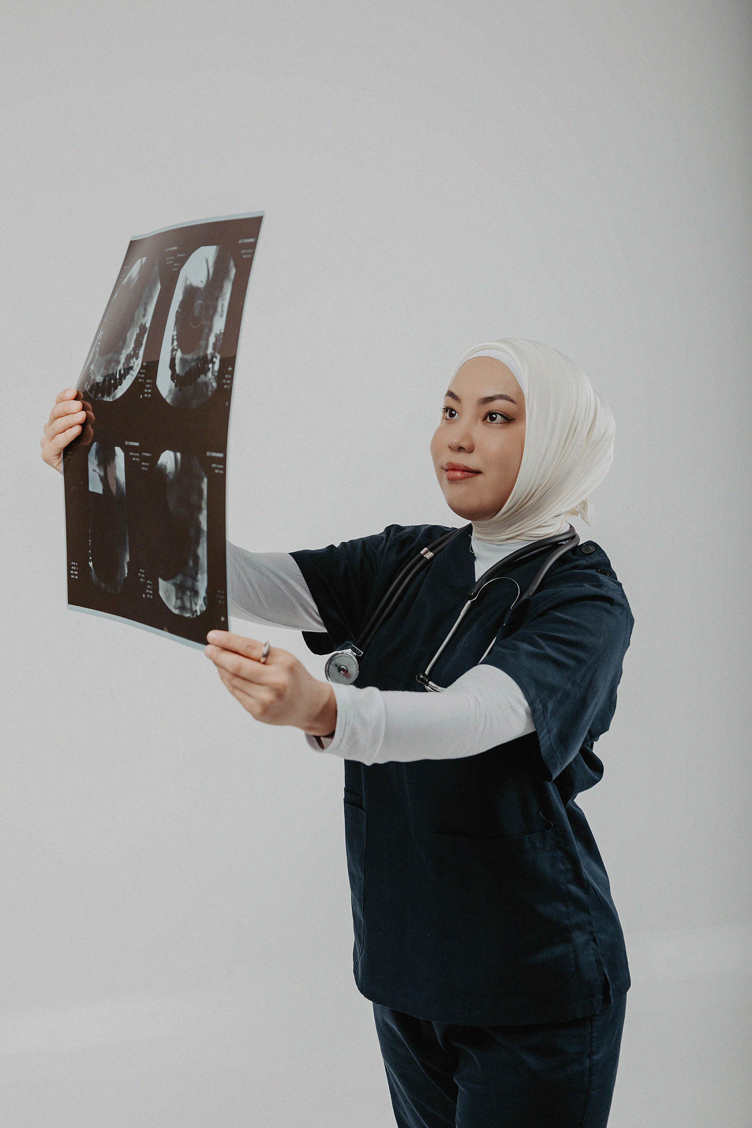 Фотосессия в фотостудии Пространство «Выпускной». Свадебный, семейный и портретный фотограф в Алматы, Костанай