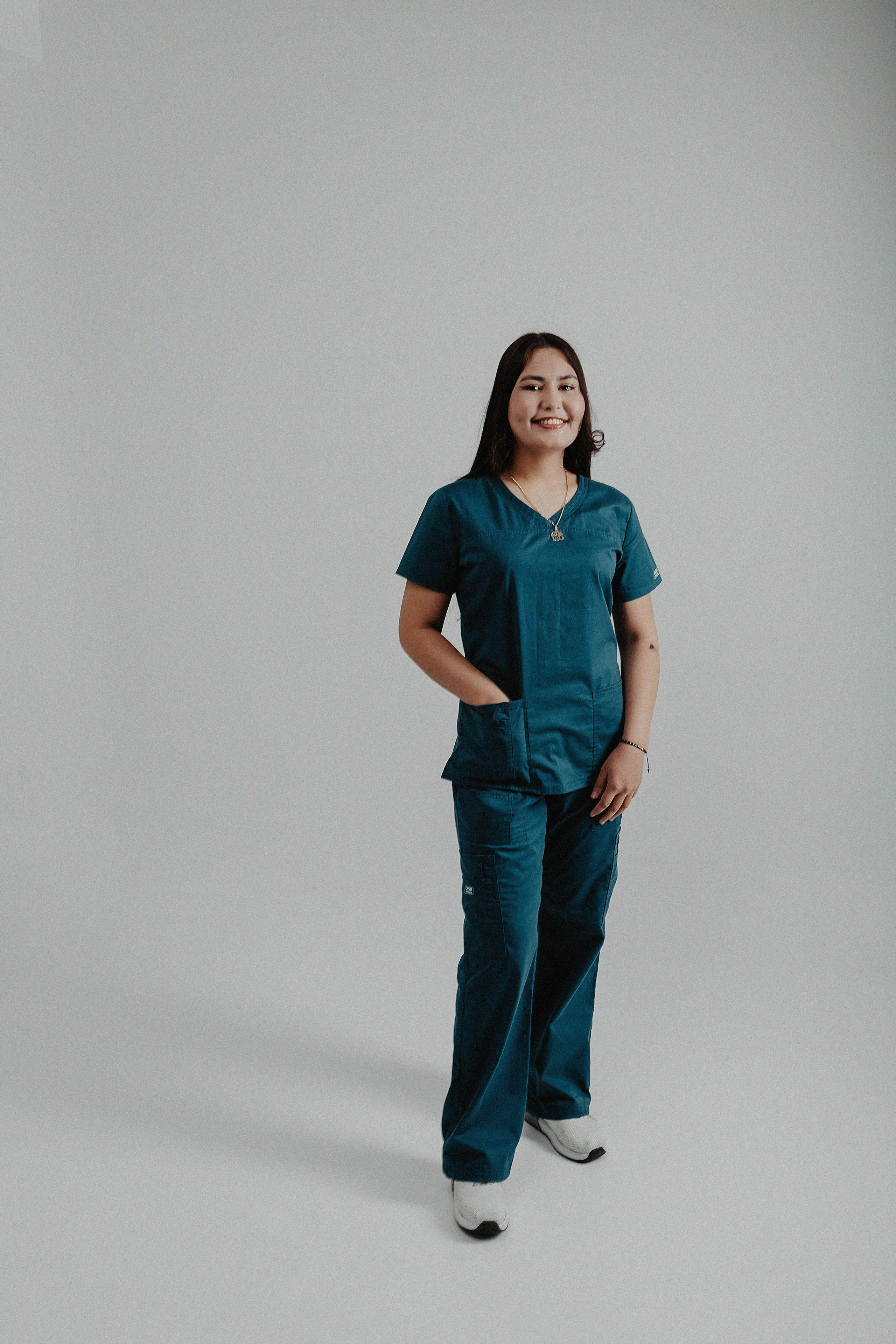 Фотосессия в фотостудии Пространство «Выпускной». Свадебный, семейный и портретный фотограф в Алматы, Костанай