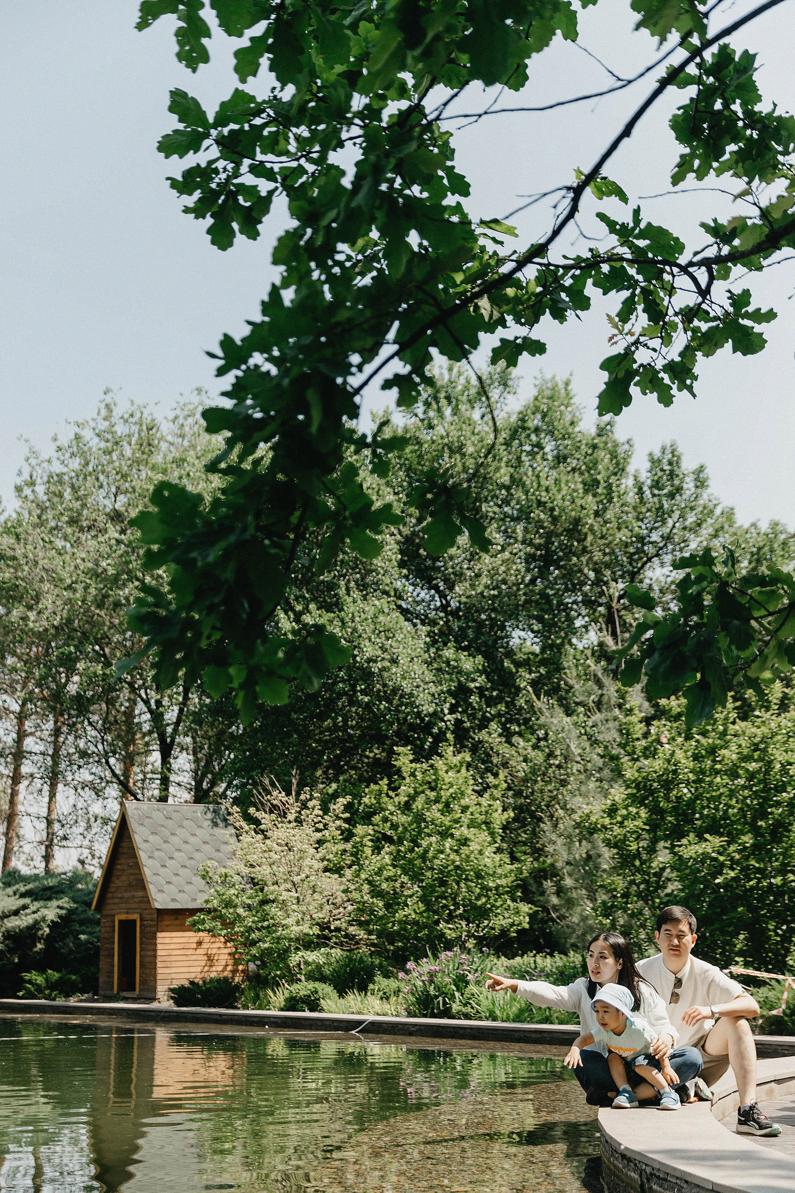 Семейная фотосессия в Ботаническом саду Артура, Алтынай и Алана. Свадебный, семейный и портретный фотограф в Алматы, Костанай