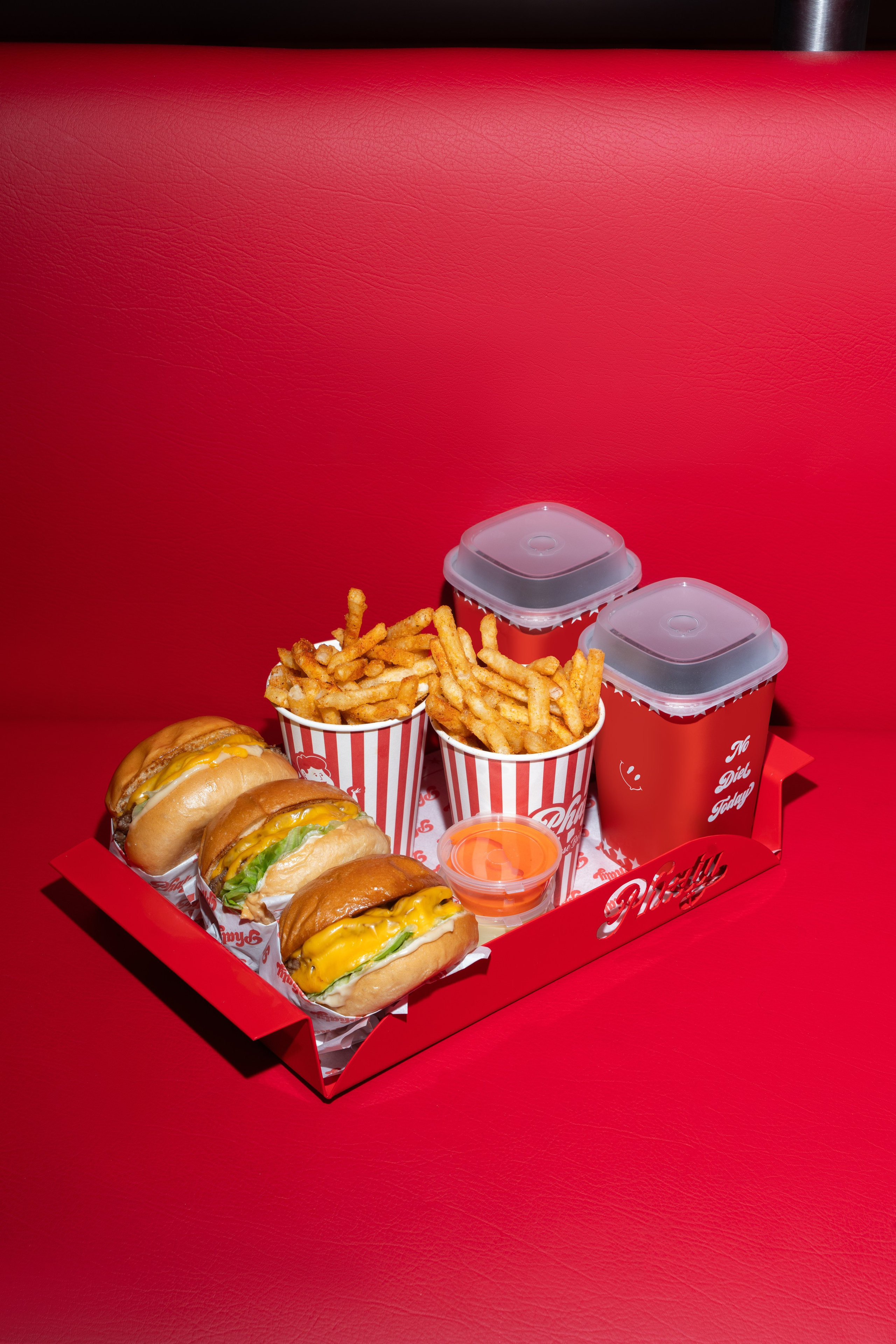 Коммерческая ретушь. Илья Игнатченко — фотограф