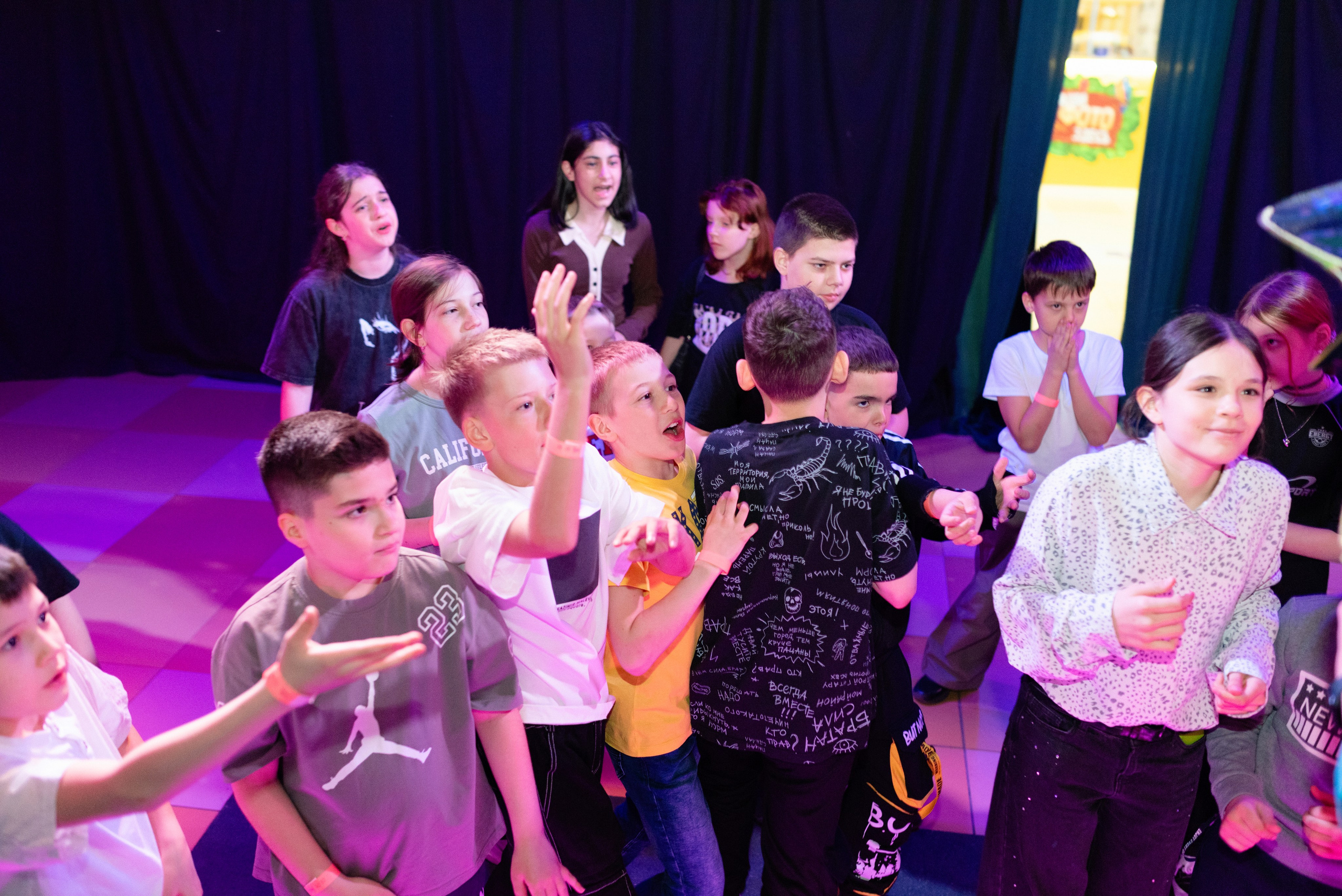 Съёмка выпускного для 4 класса. Детский и семейный фотограф в Сургуте и Нефтеюганске Анна Старцева