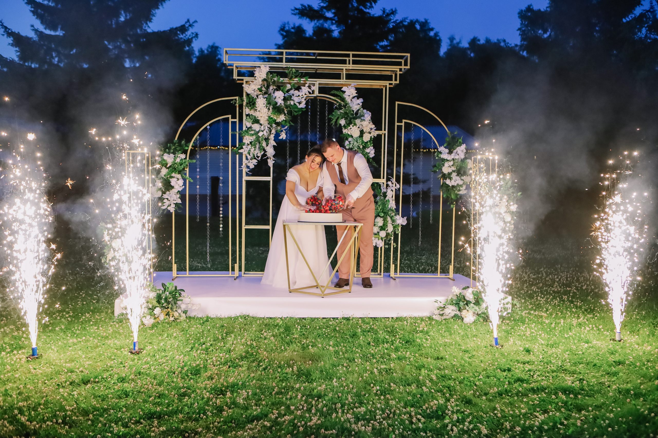 Свадебные съемки. Репортажный фотограф в Омске Ларионова Елена