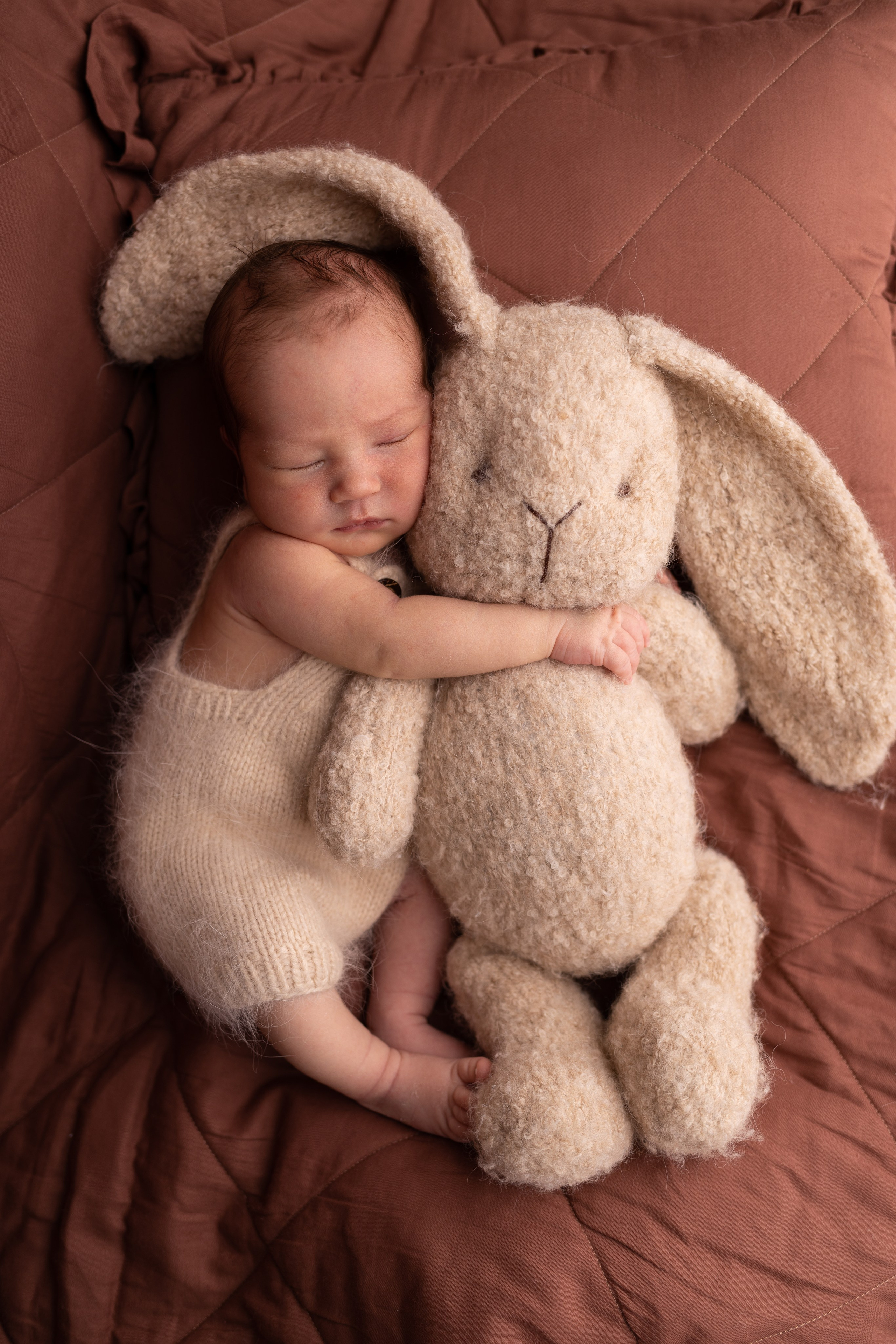 Newborn съемка в стиле Лайф. Фотограф новорожденных малышей в Омске и Омской области Эльвира Камаева