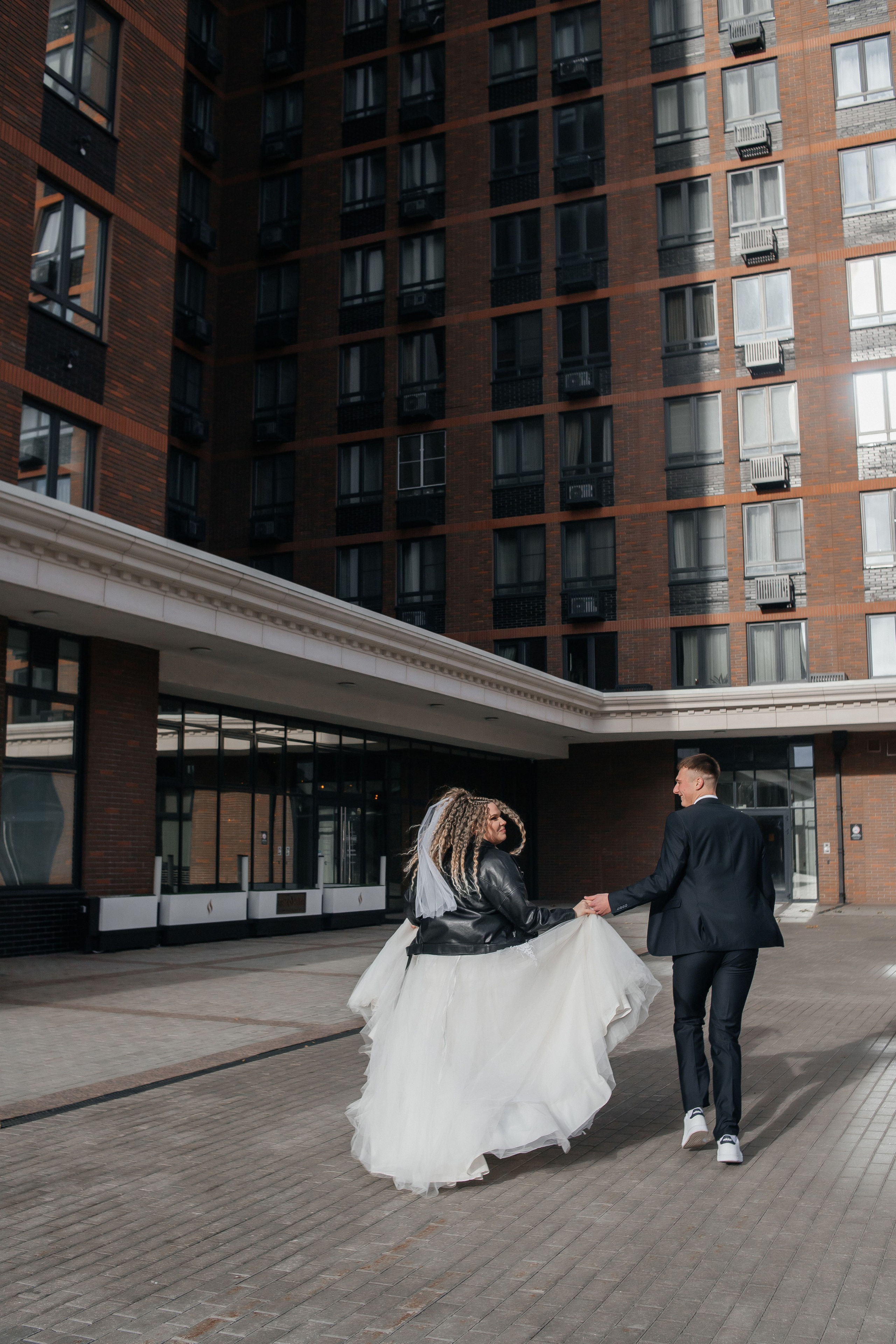 Ноябрьская свадьба в Сормовском ЗАГСе и в фотостудии Акт Первый. Свадебный фотограф и фотограф Love-Store в Нижнем Новгороде Анастасия
