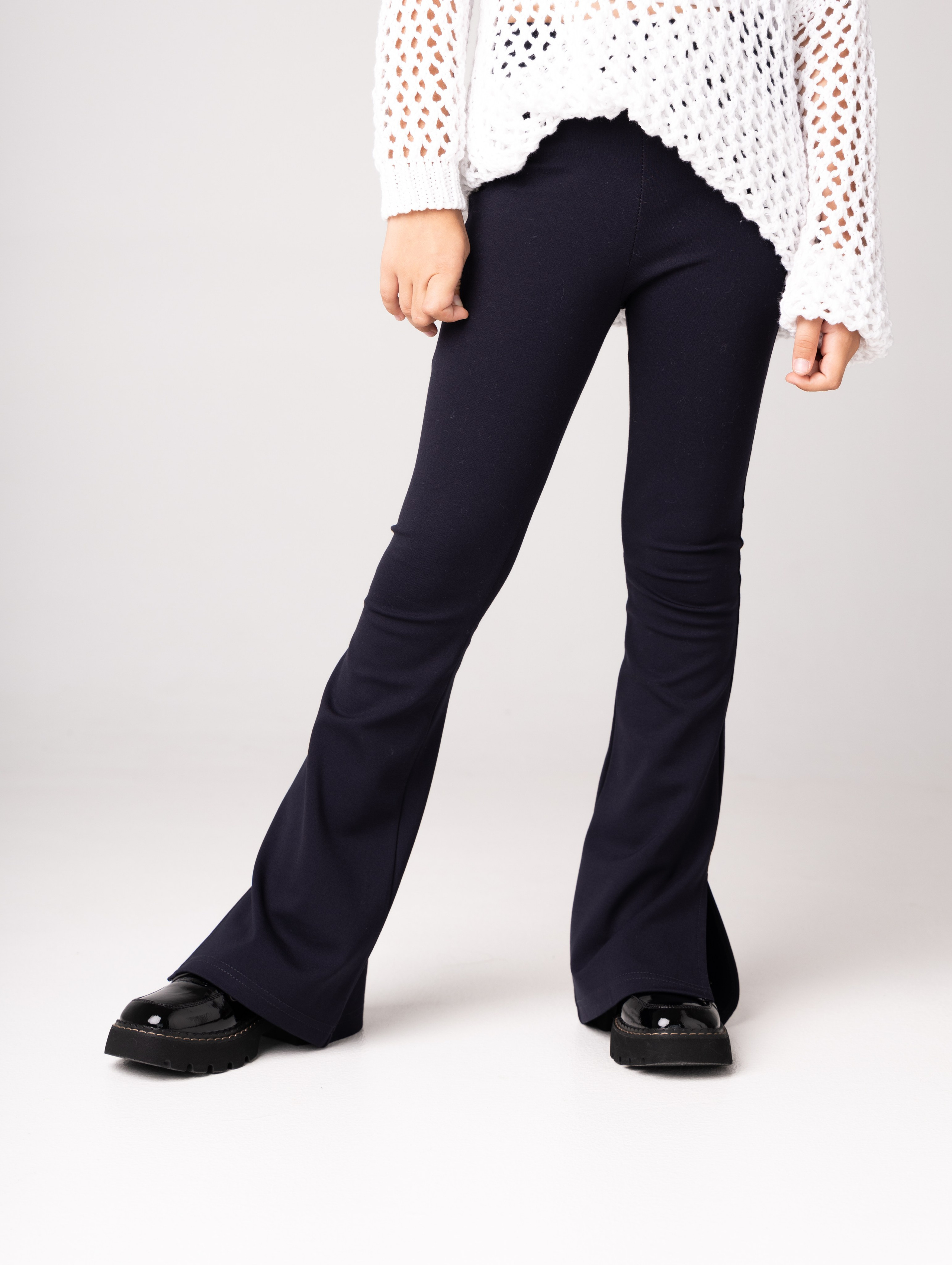 Каталожная съемка детской одежды для маркетплейса. Фотограф в Новосибирске Анна Полторацкая