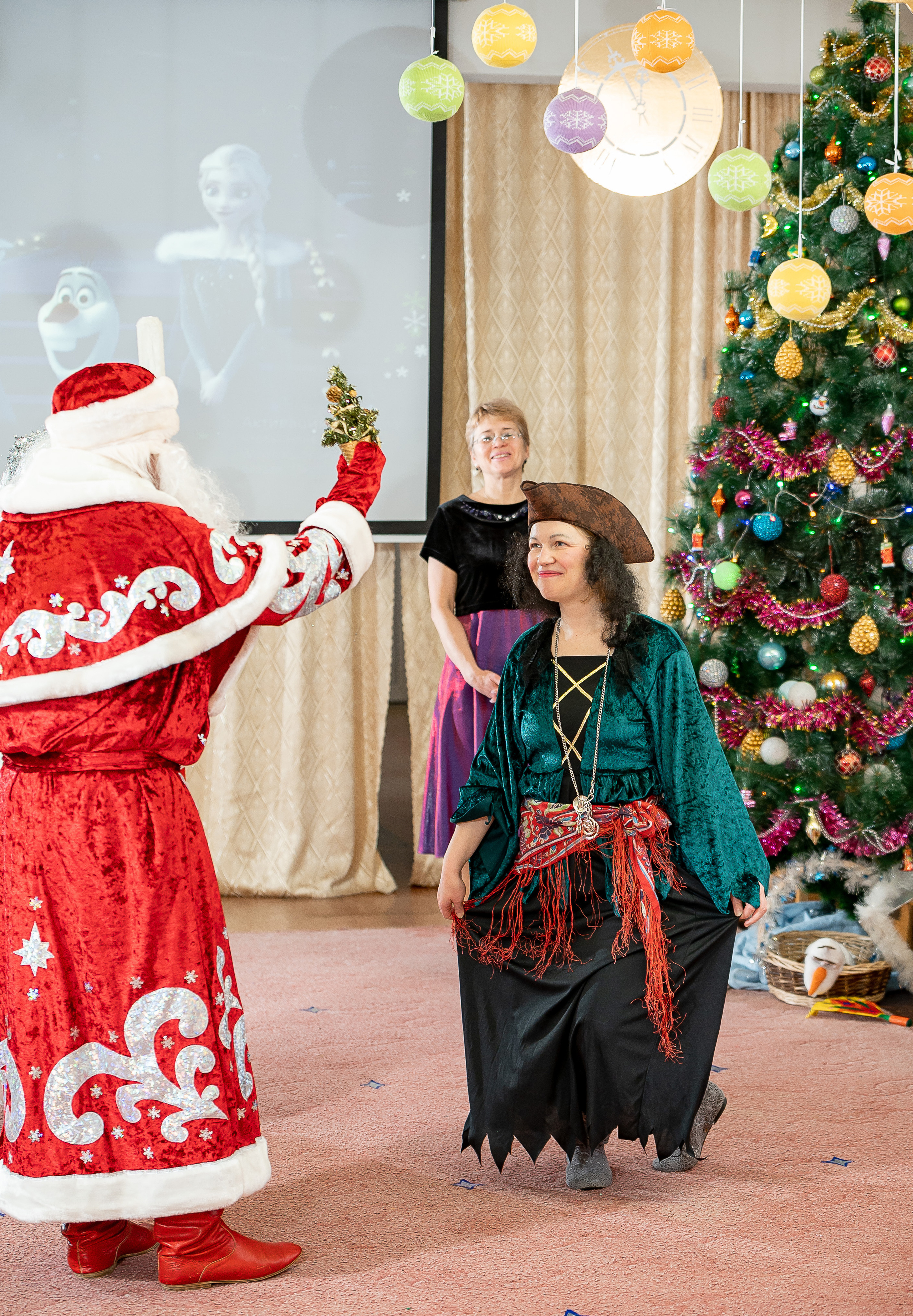 Утренники в детском саду. Ваш фотограф Саша Шапулина