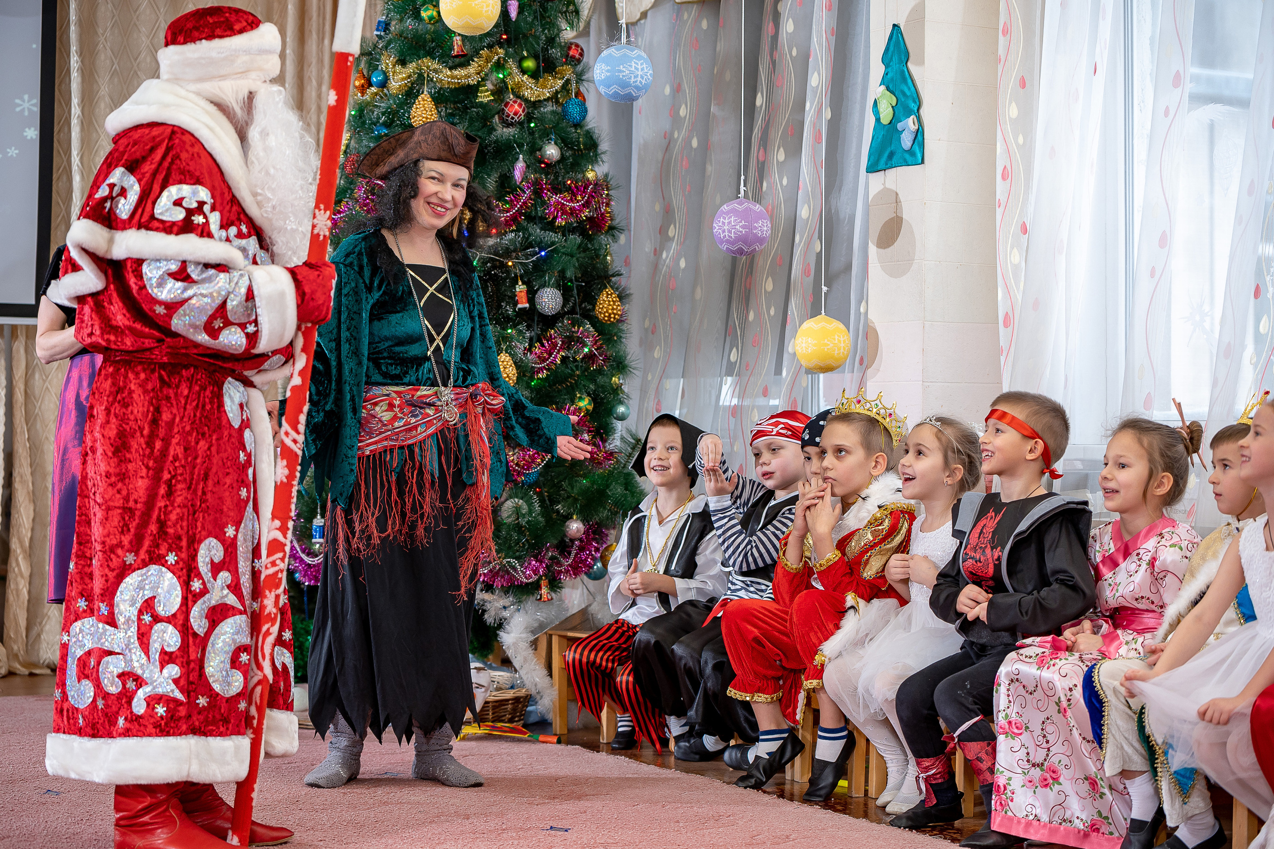 Утренники в детском саду. Ваш фотограф Саша Шапулина